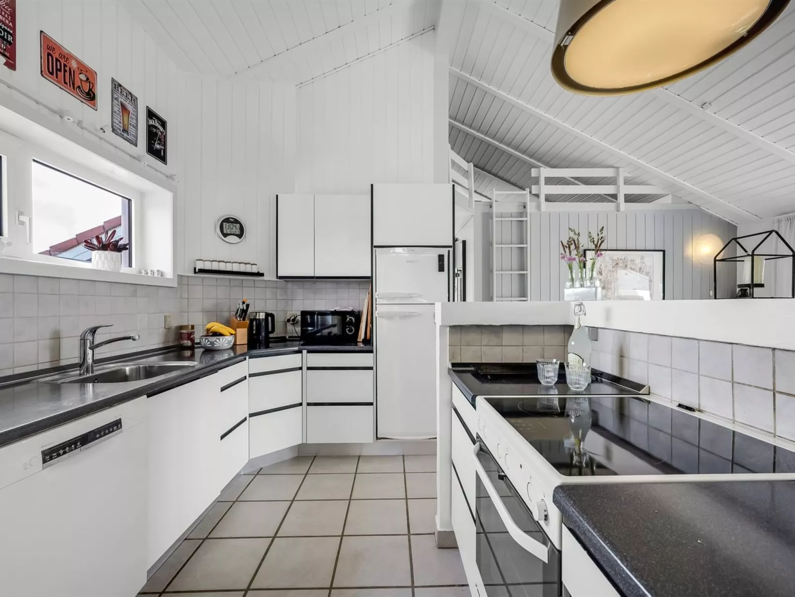 "Elviira" - 600m from the sea-Dedans