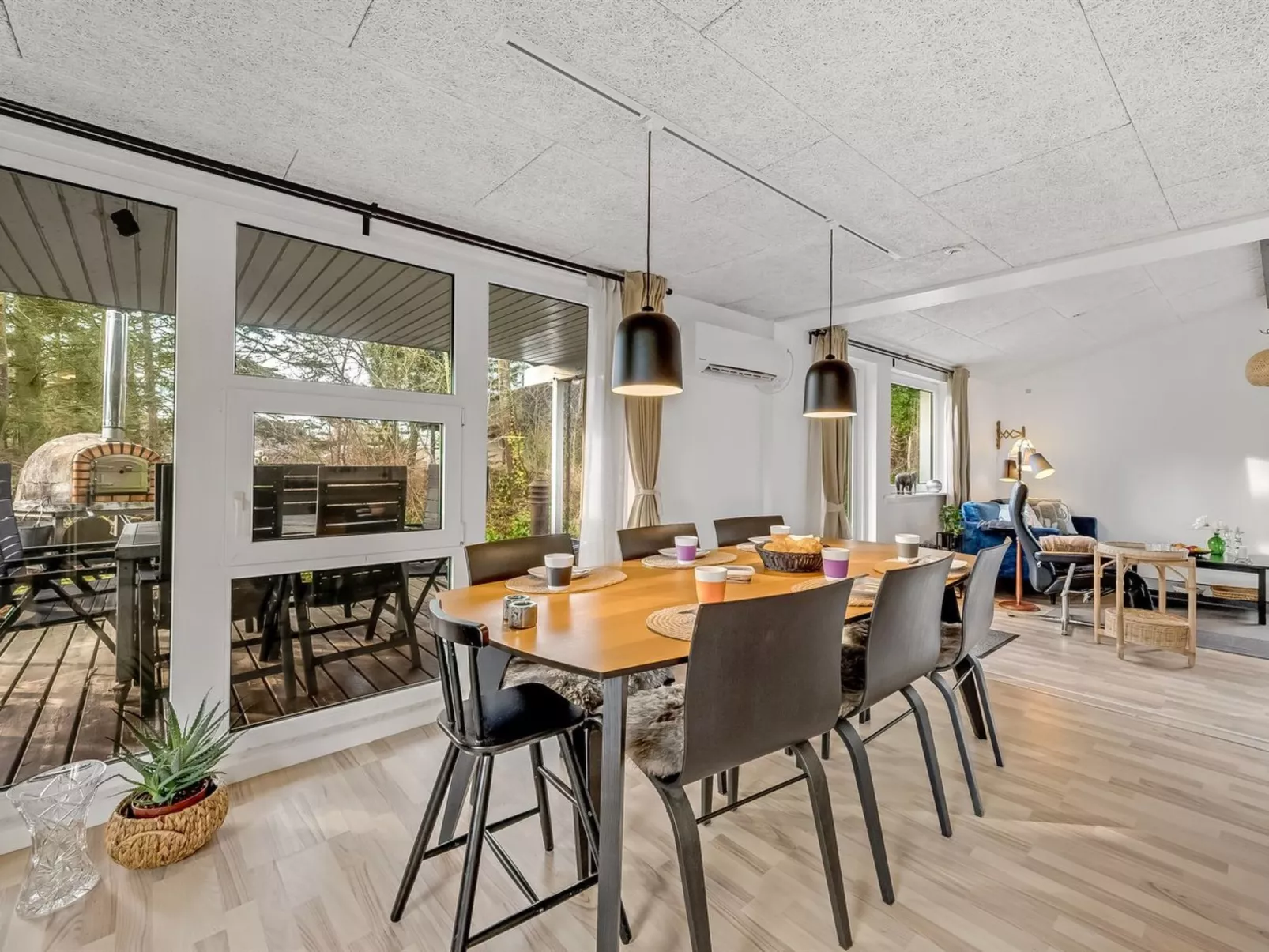 "Tiina" - 500m to the fjord-Inside