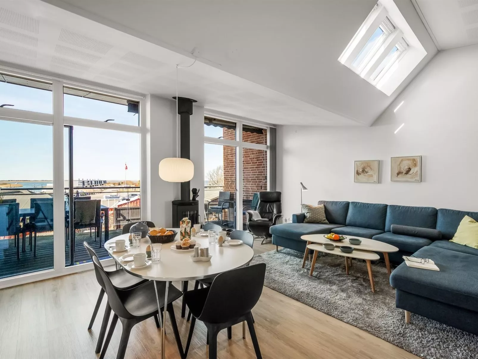 "Gustav" - 100m to the fjord-Dedans