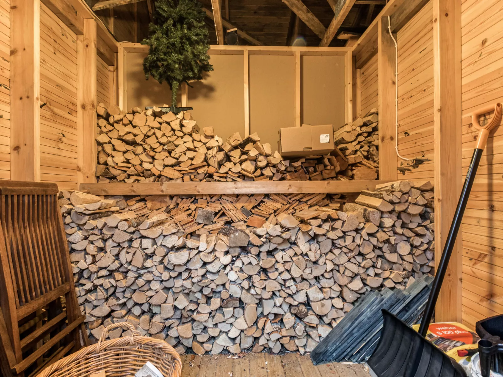 Tuulenpuuska-Drinnen