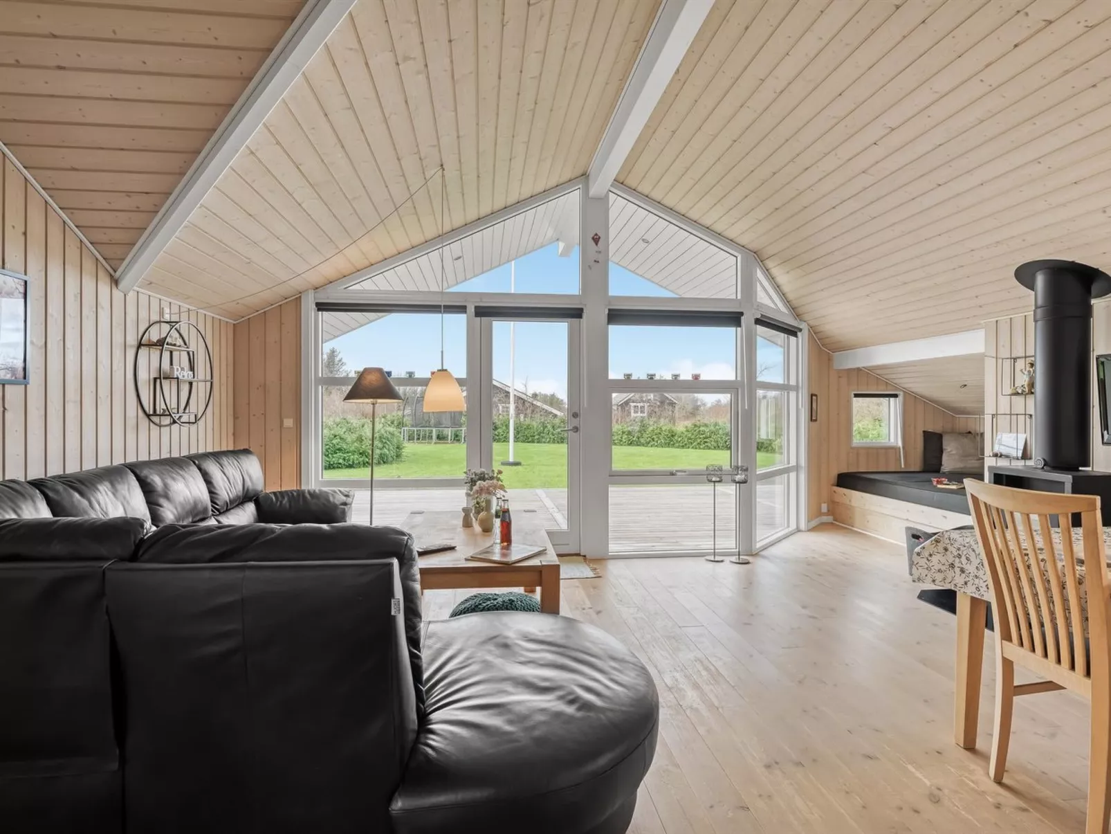 "Antero" - 500m to the fjord-Inside