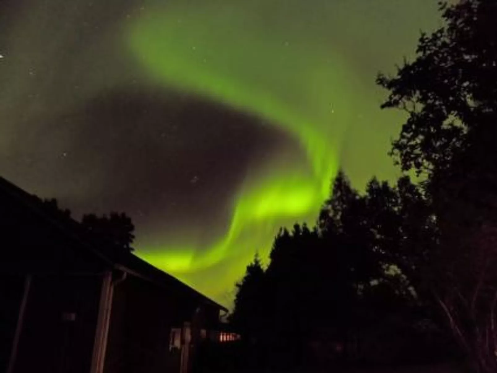 Vaaran loma-asunto-Dedans