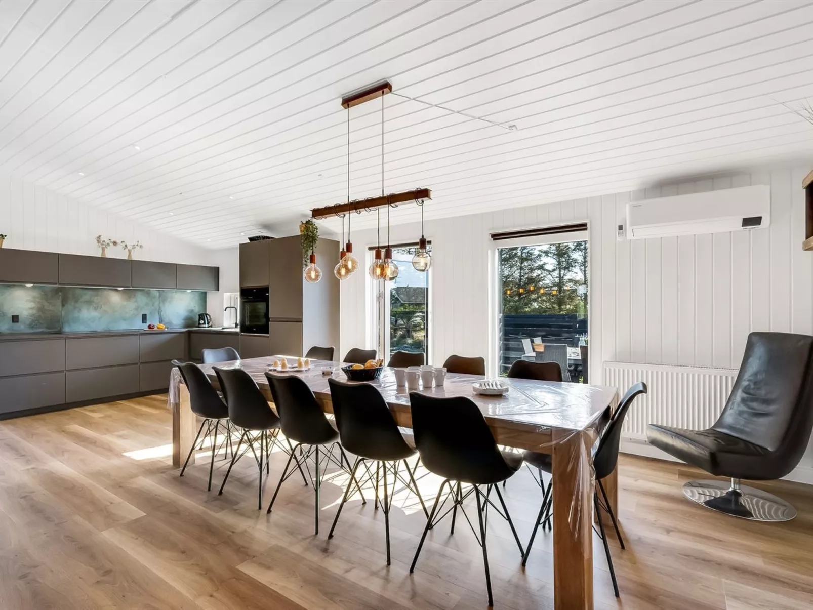 "Agnes" - 900m from the sea-Drinnen