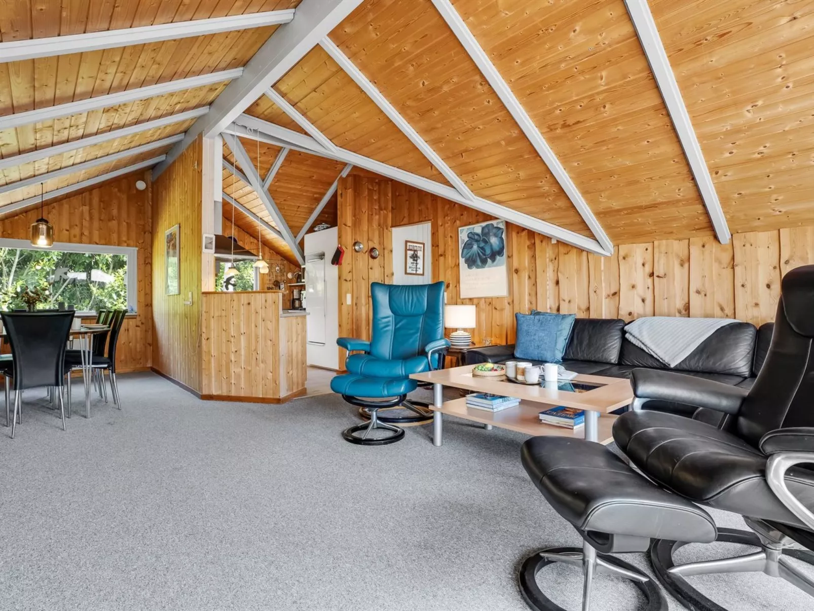 "Rusalina" - 400m from the sea-Inside