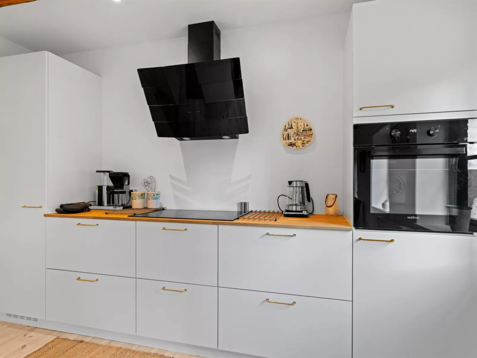 "Brun" - 1.5km from the sea-Inside