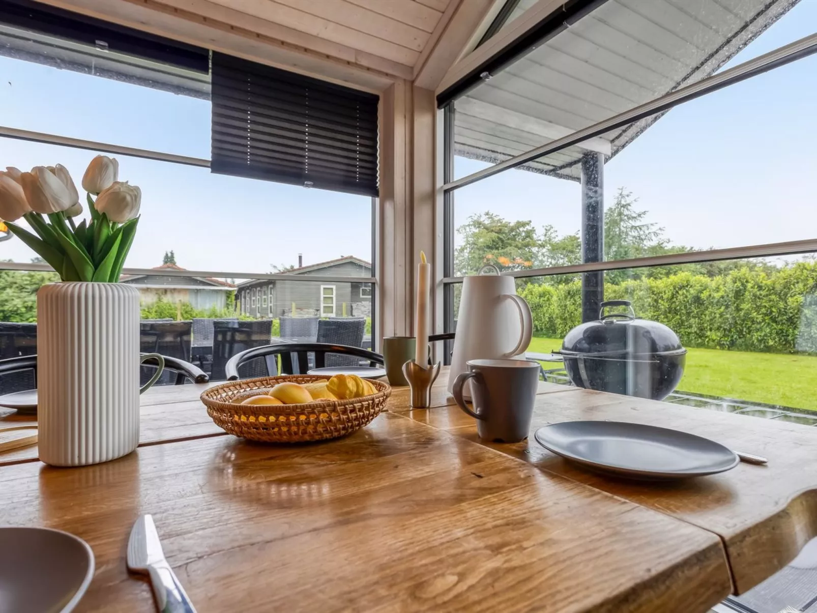 "Bernadine" - 500m from the sea-Dedans