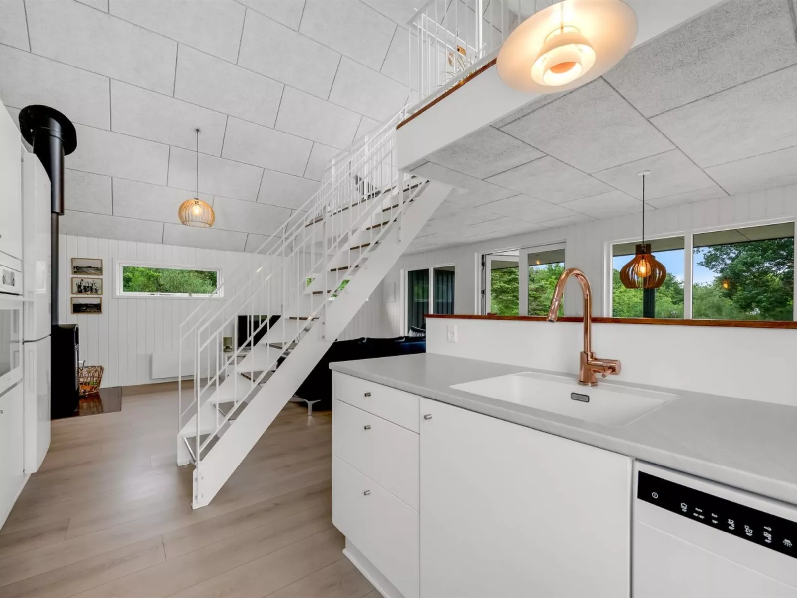 "Gadde" - 100m to the fjord-Inside