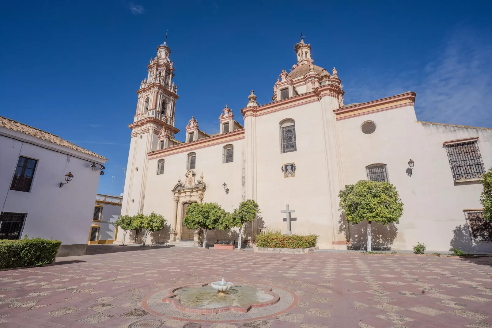 Santa Ángela de la Cruz-Areas within 5km in summer