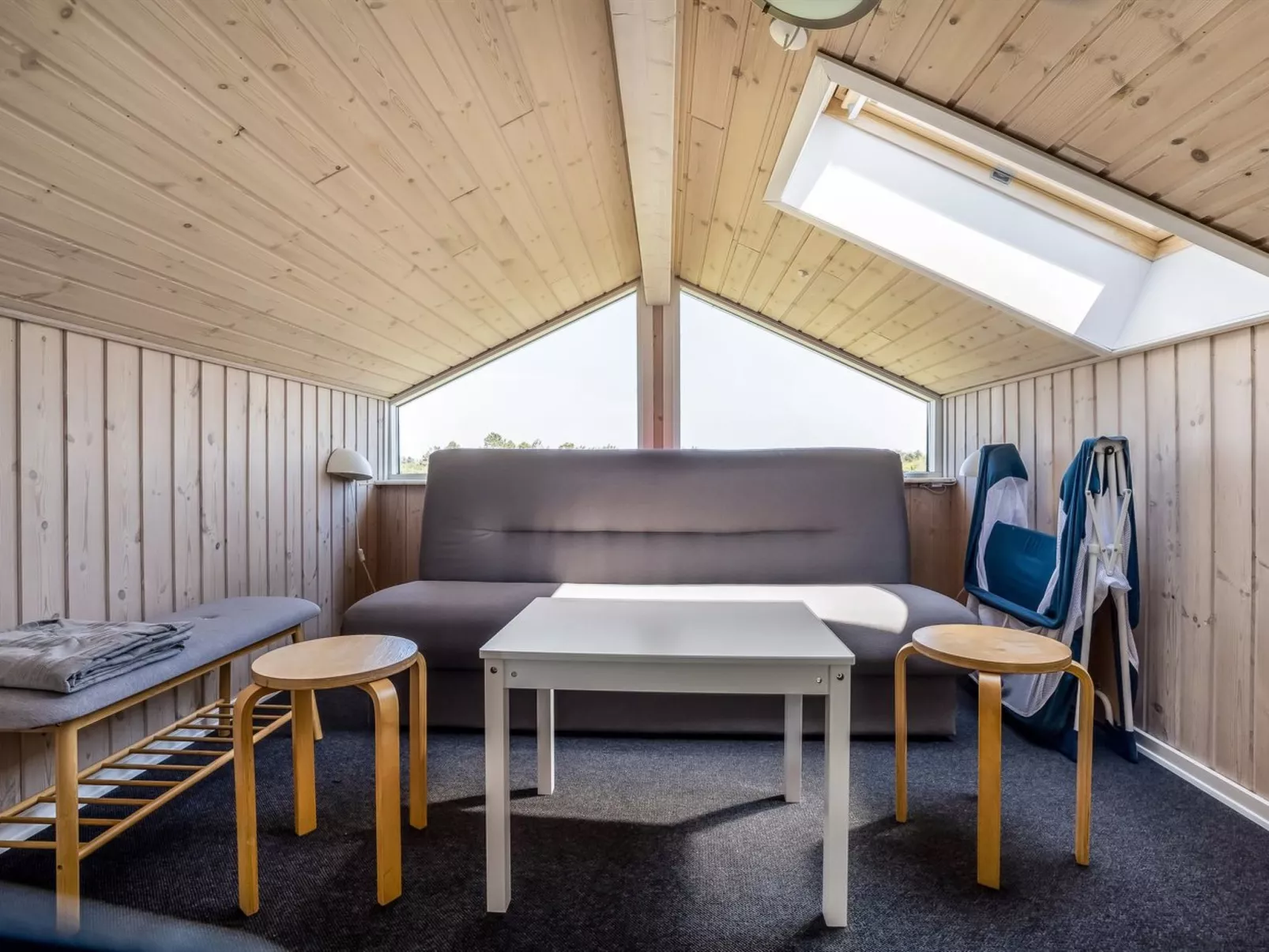 "Ernesta" -  from the sea-Inside