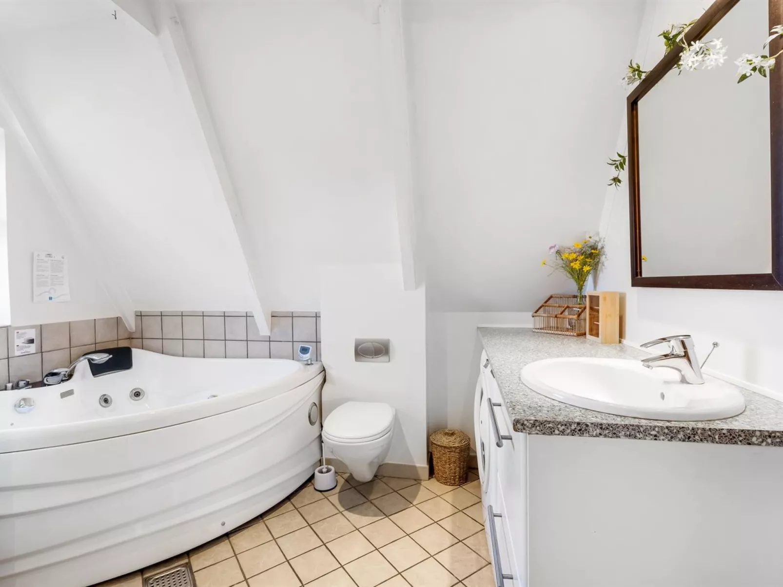 "Murtuz" - 50m from the sea-Drinnen