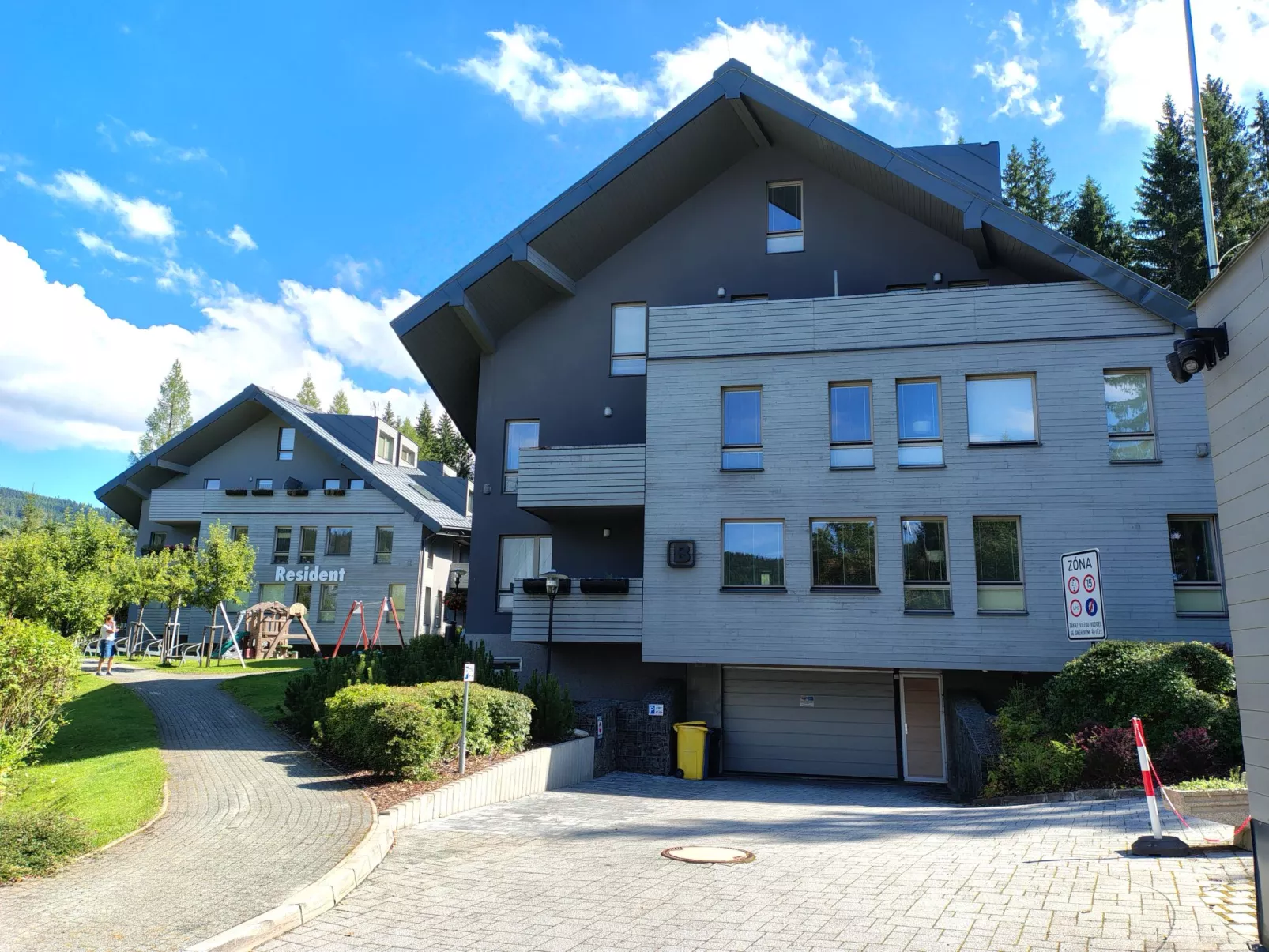 Resident Harrachov B-Draußen