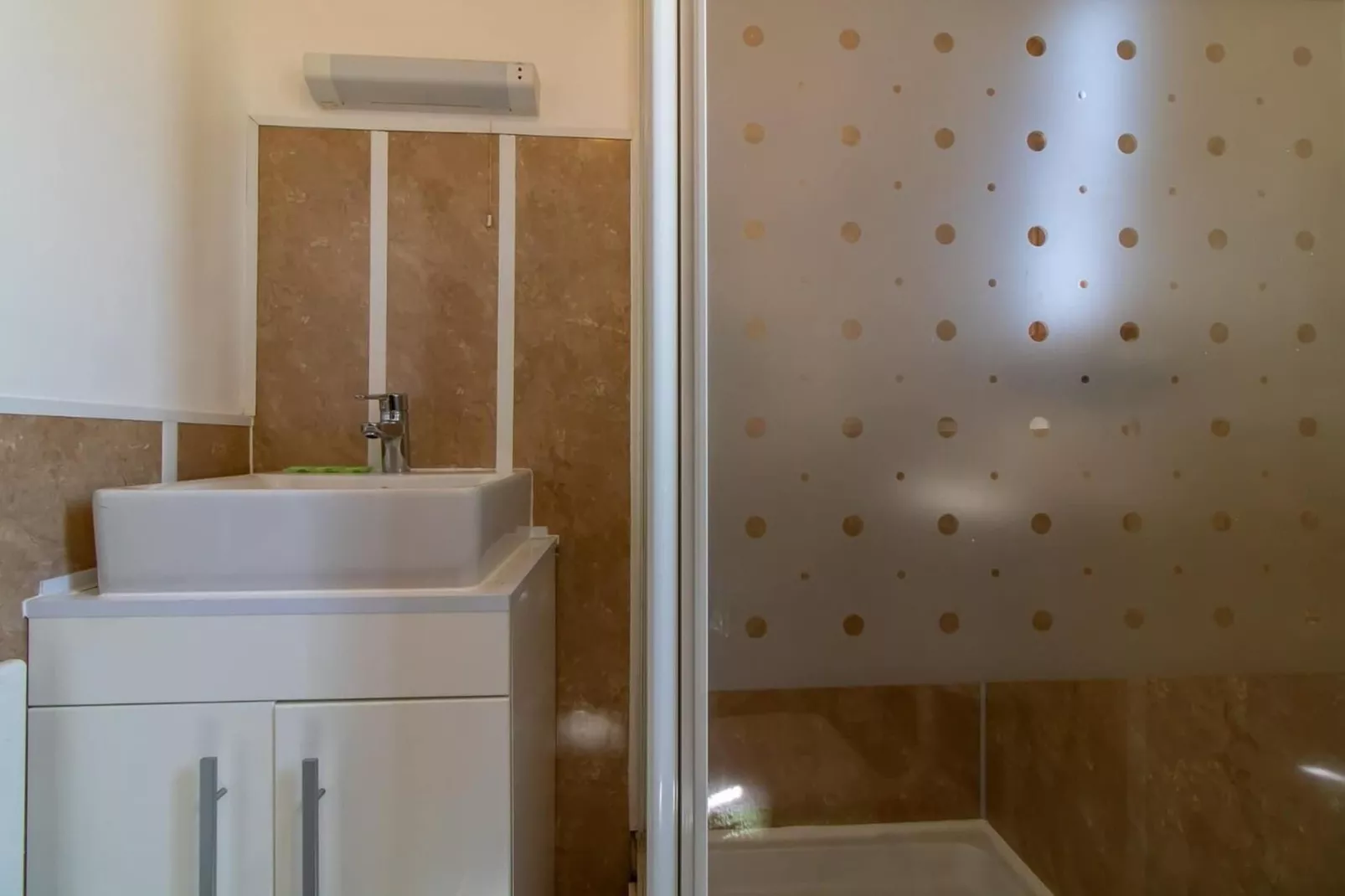 Standard Single Room - Shared-Salle de bain