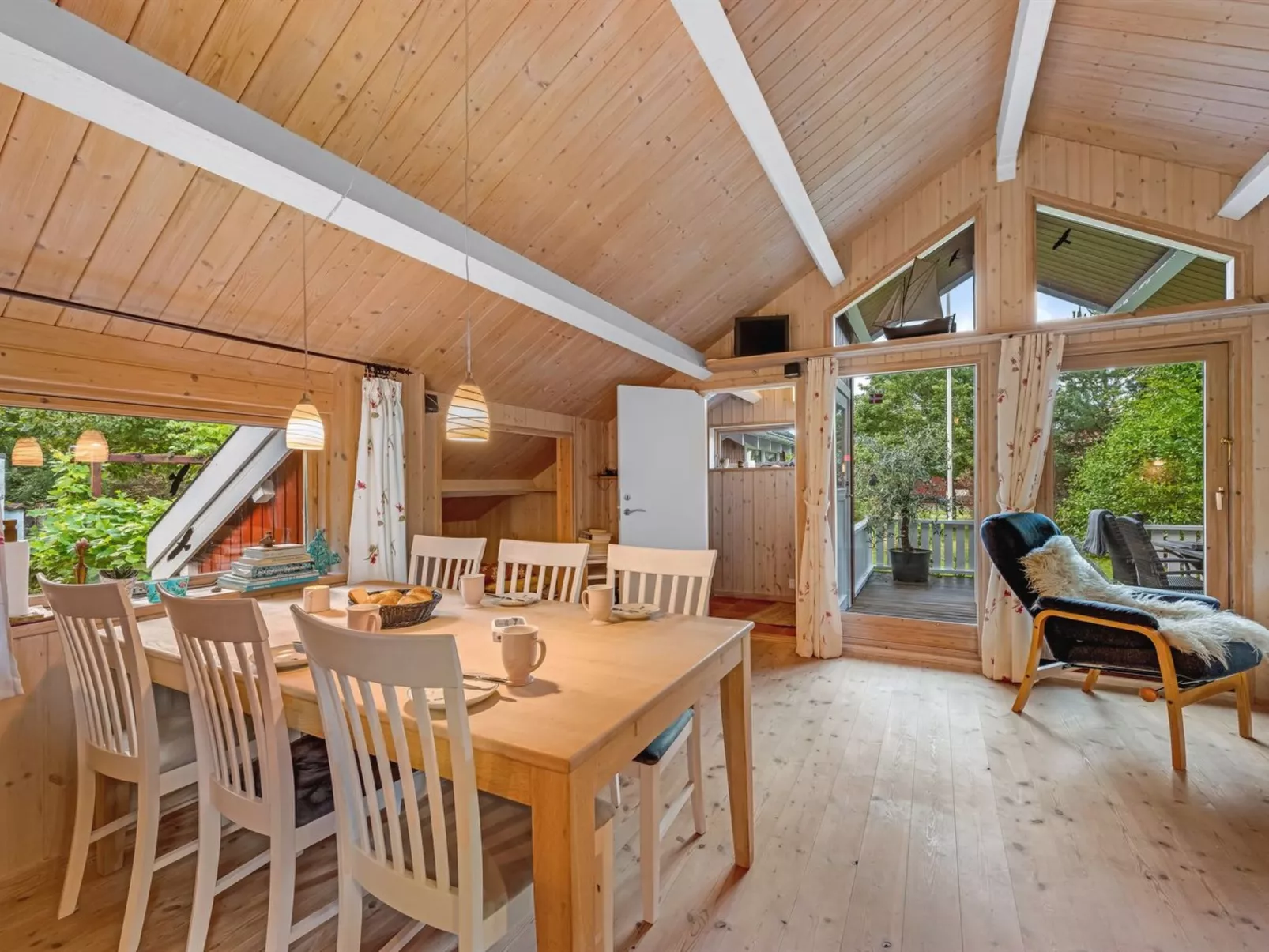 "Elea" - 450m to the fjord-Dedans