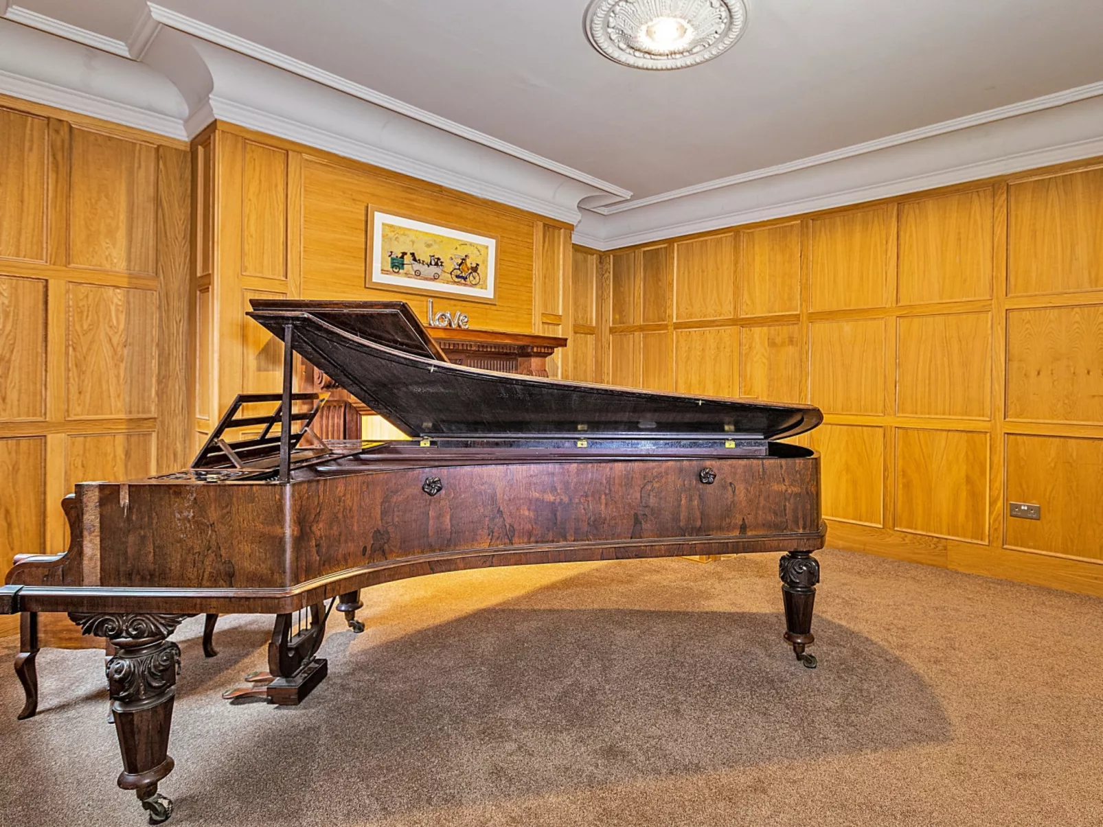 Ttich Manor Retreat-Dedans