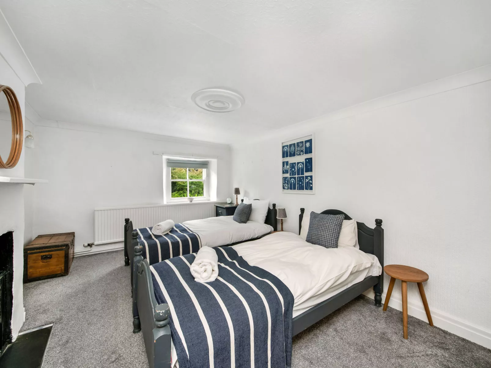 Low Green Cottage-Inside