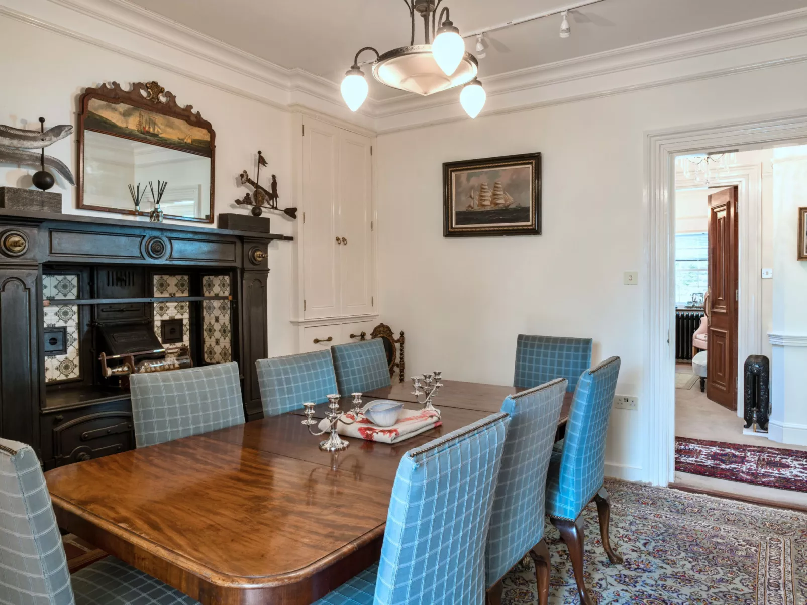 Penley Villa-Drinnen