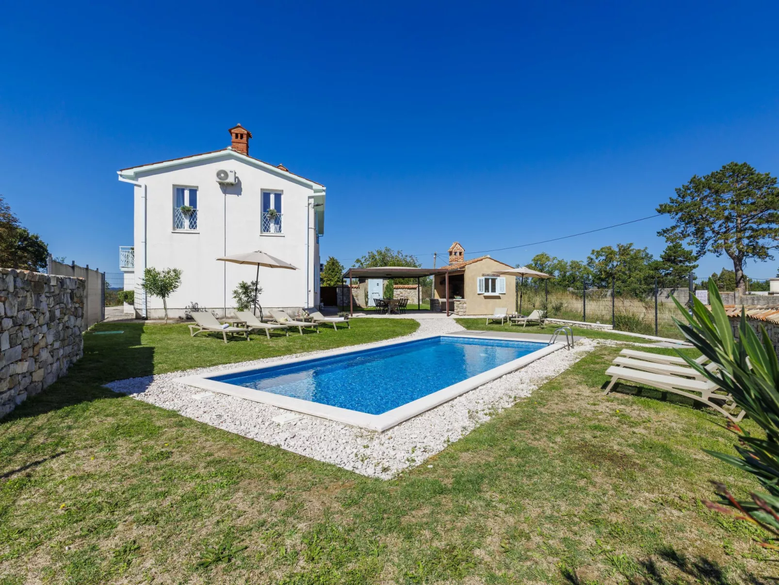 Villa Accordia-Outside