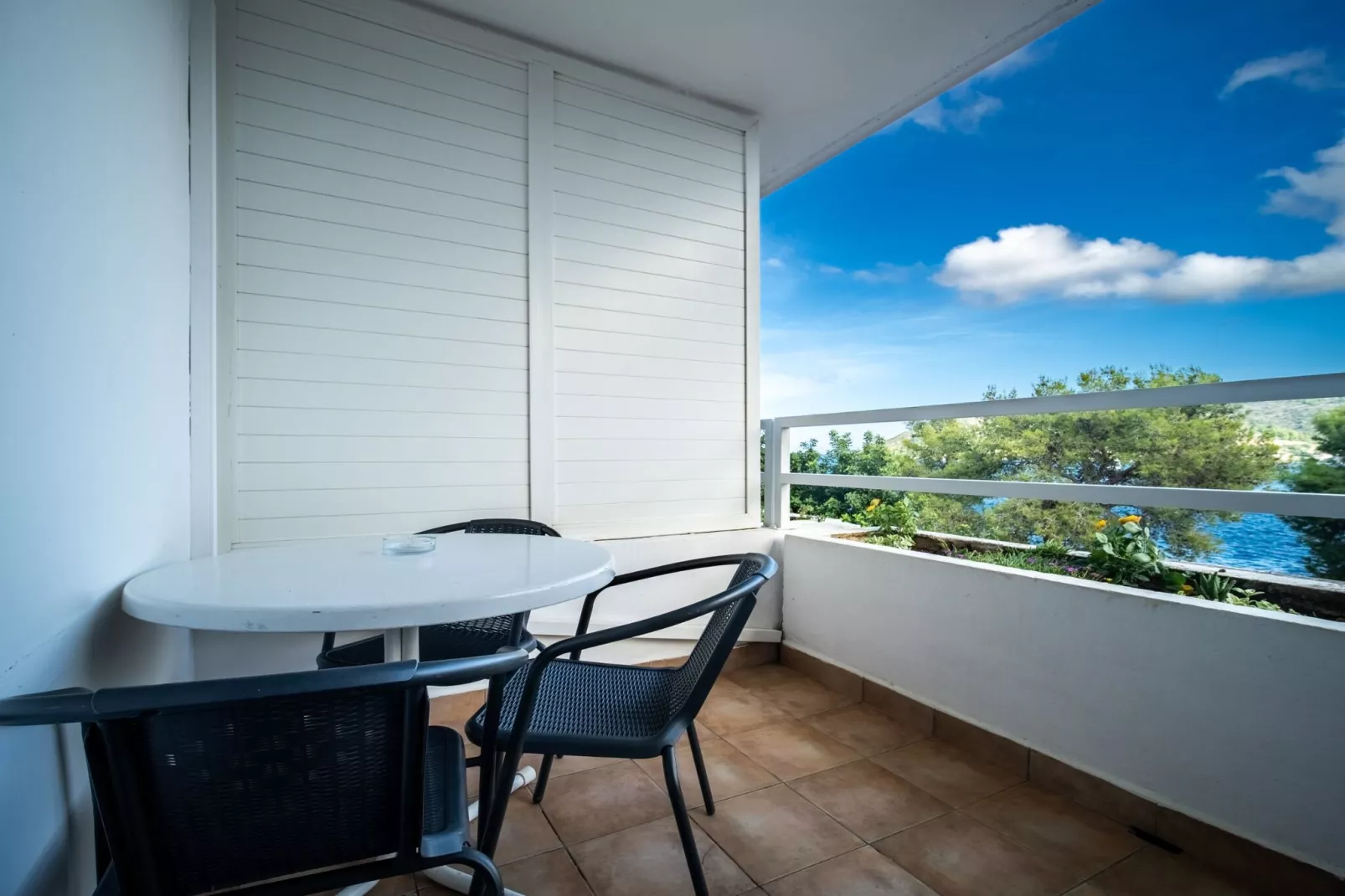 Hotel Issa - Double Room Sea View 8 - Terrasse/Balkon