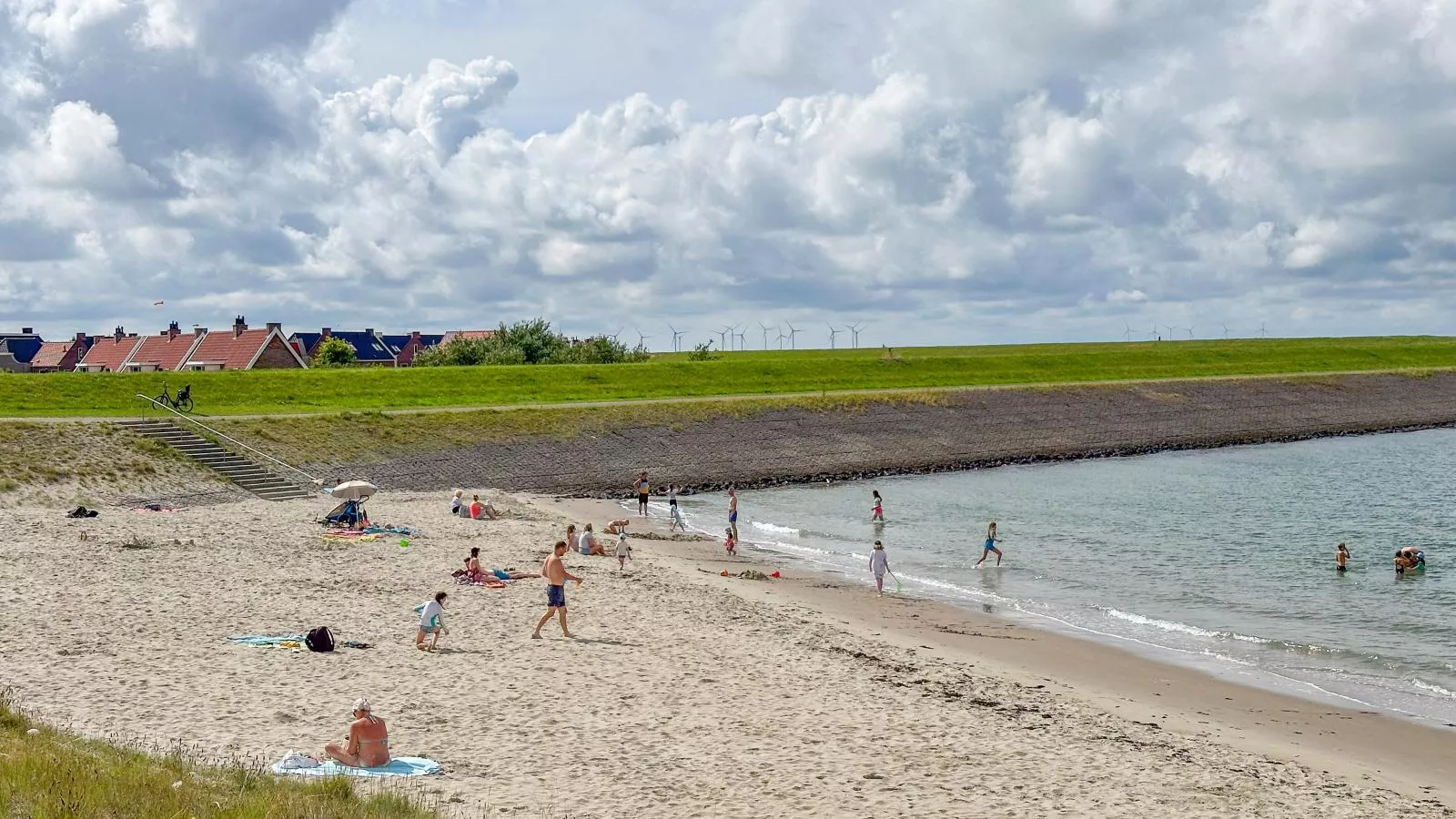 Dune Design 39-Areas within 1km in summer