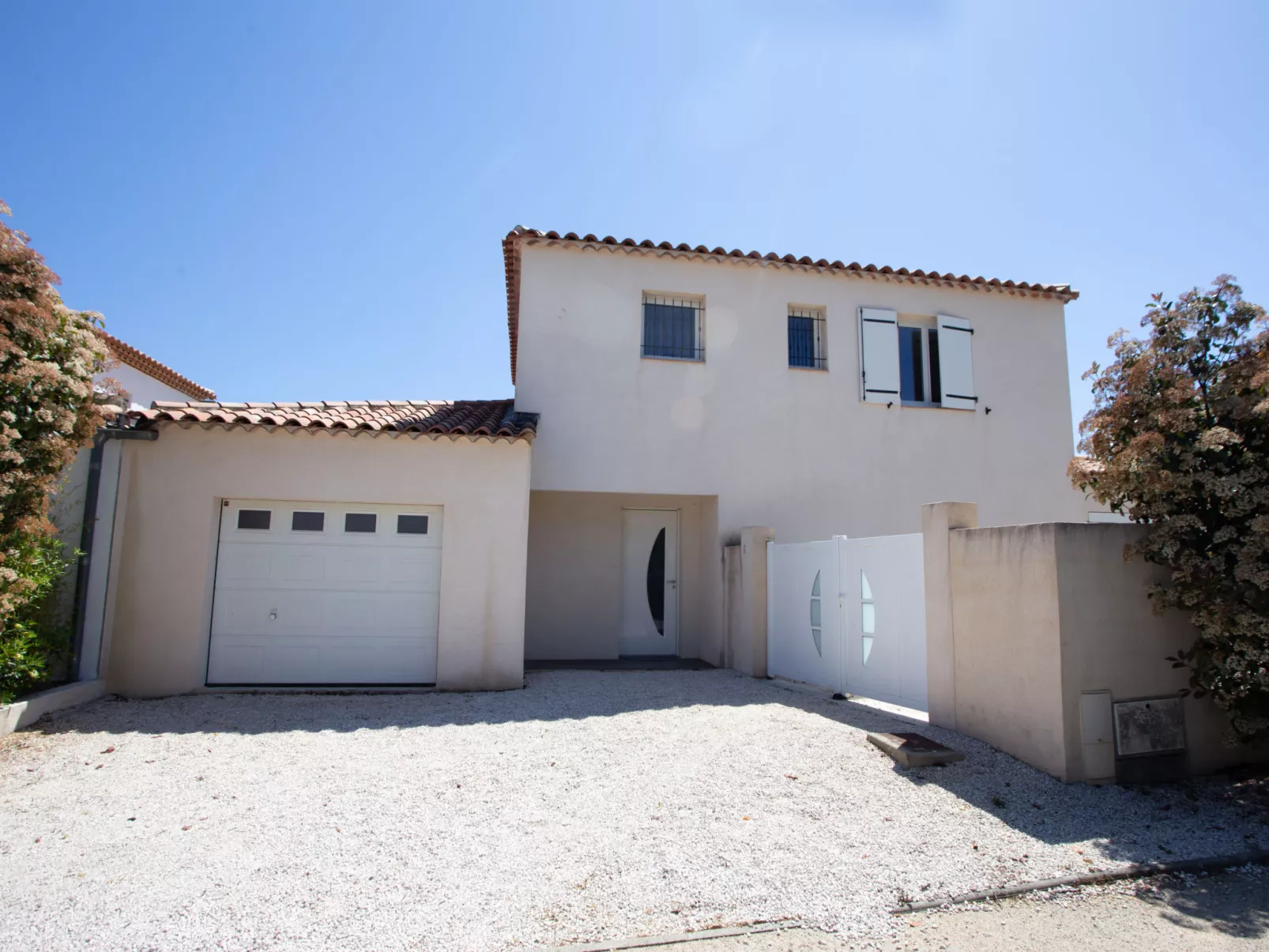 Bastide de la Mer-Outside