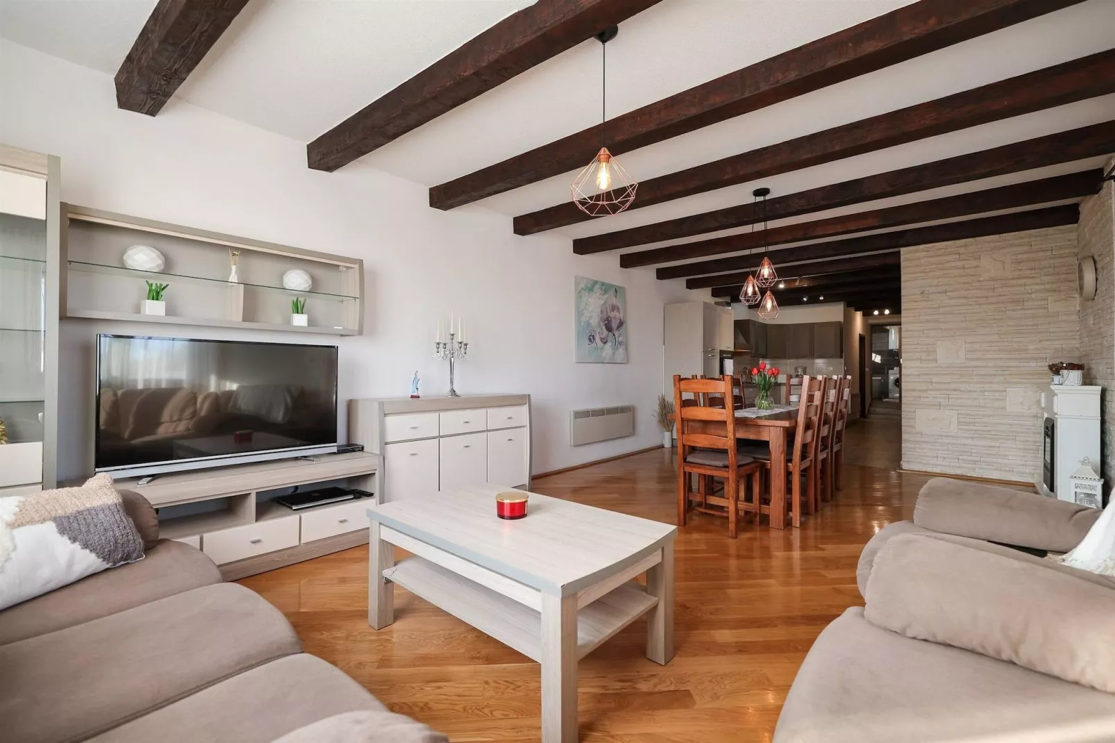 Authentic Villa Vita-Salon