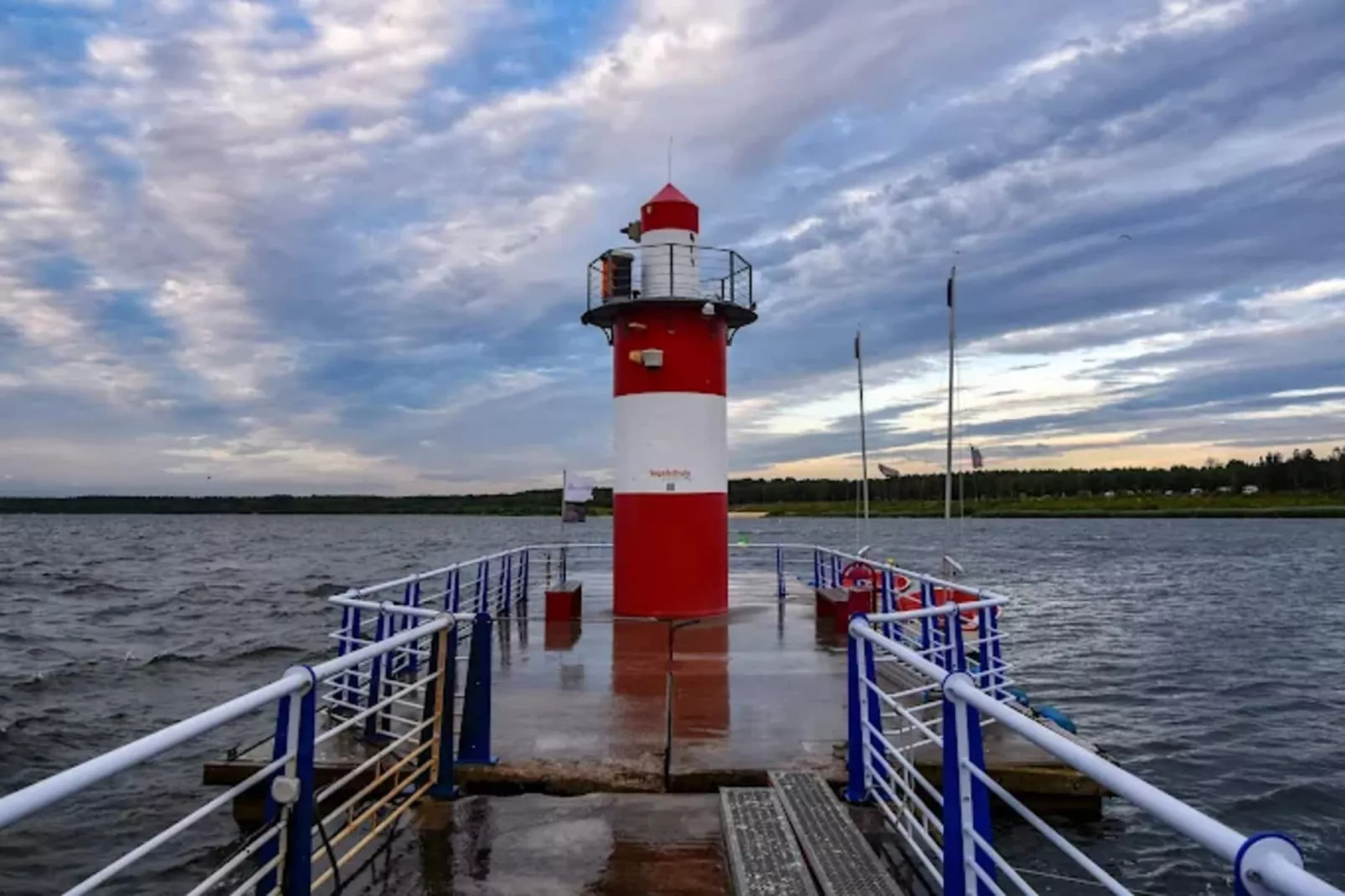 Hausboot am Bärwalder See-Zones été à 5 km
