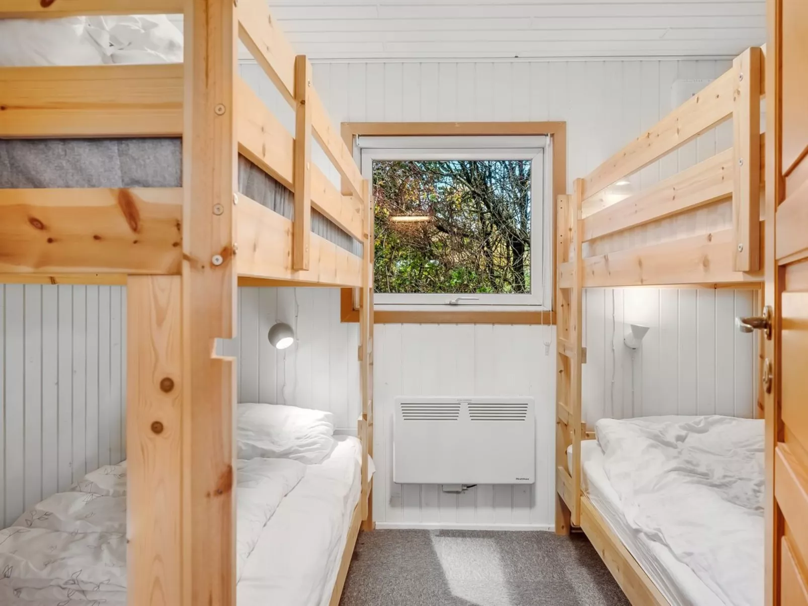 "Tamina" - 800m to the fjord-Dedans