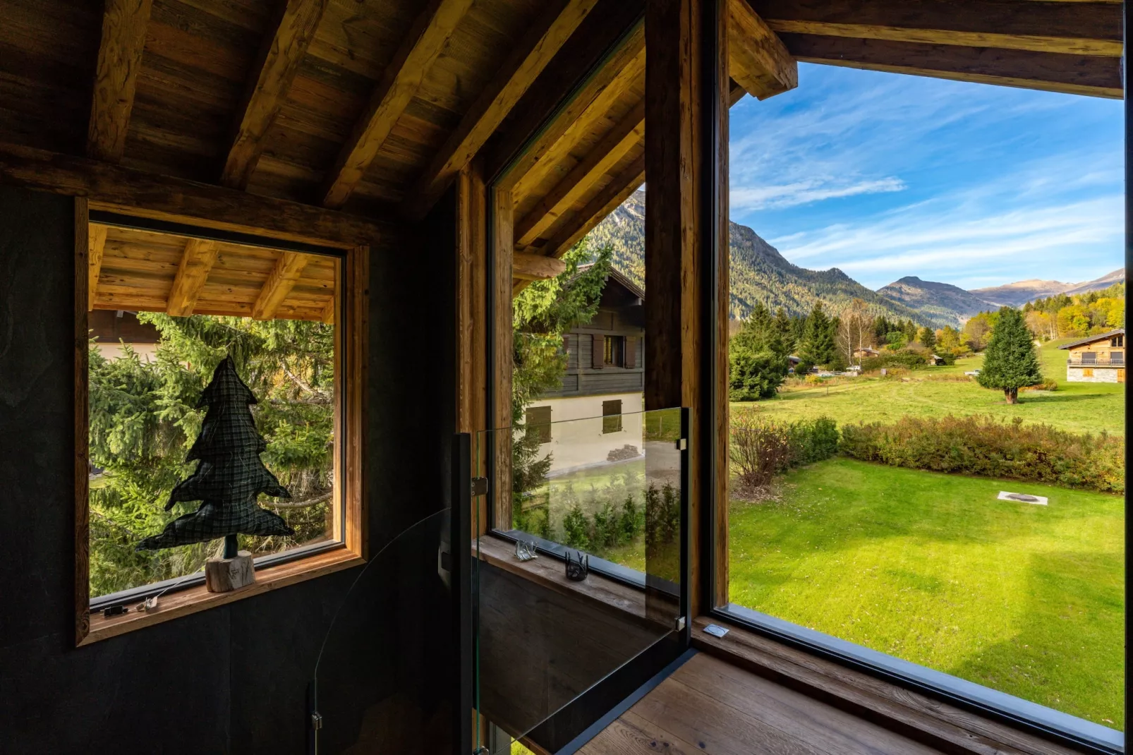 Cotes du Lavancher-Gardens in summer