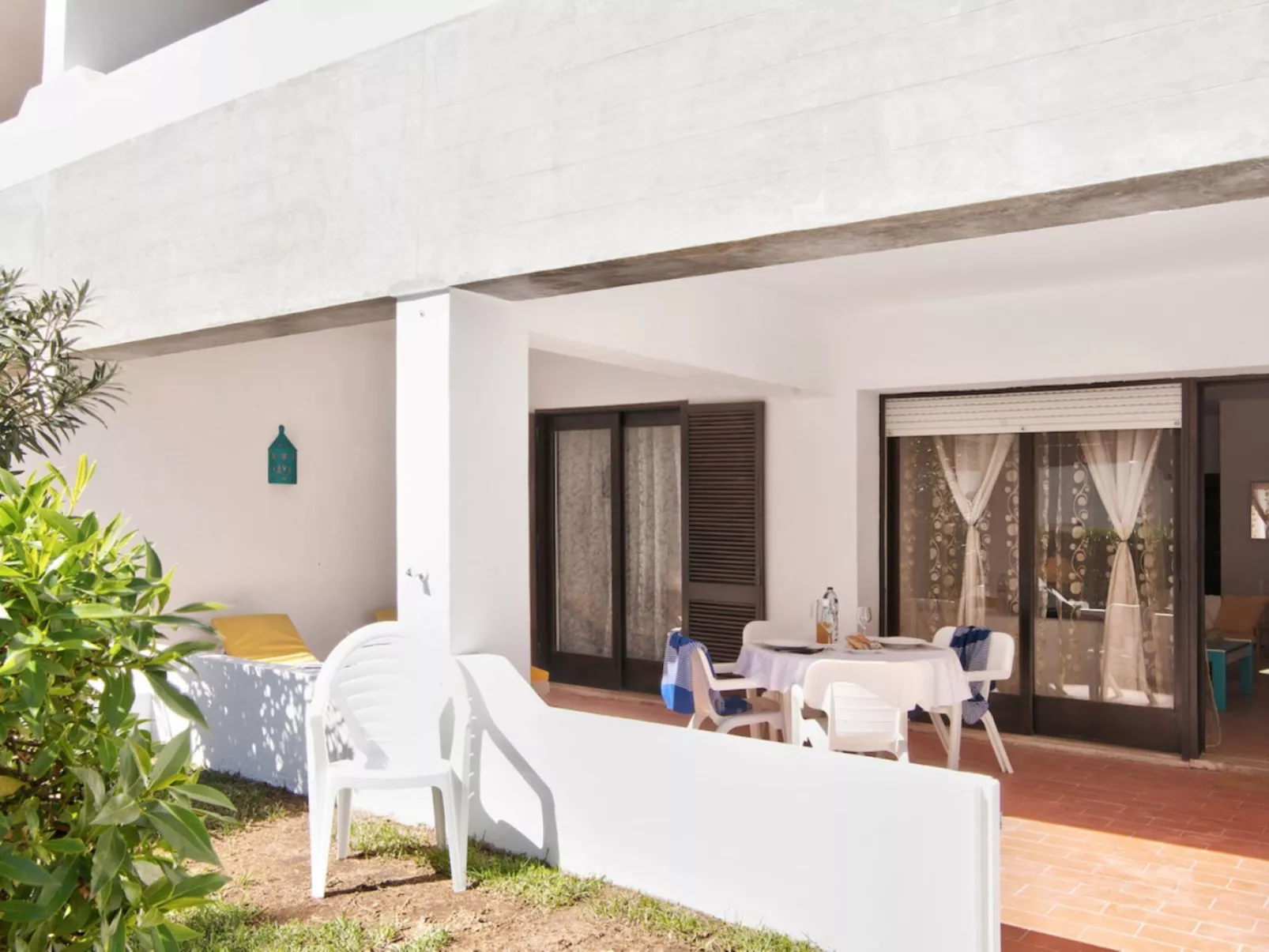 Joyce - Sunny Way-Dehors