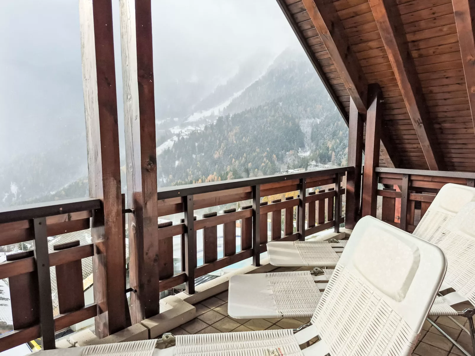 Les Thermalies 202-Outside