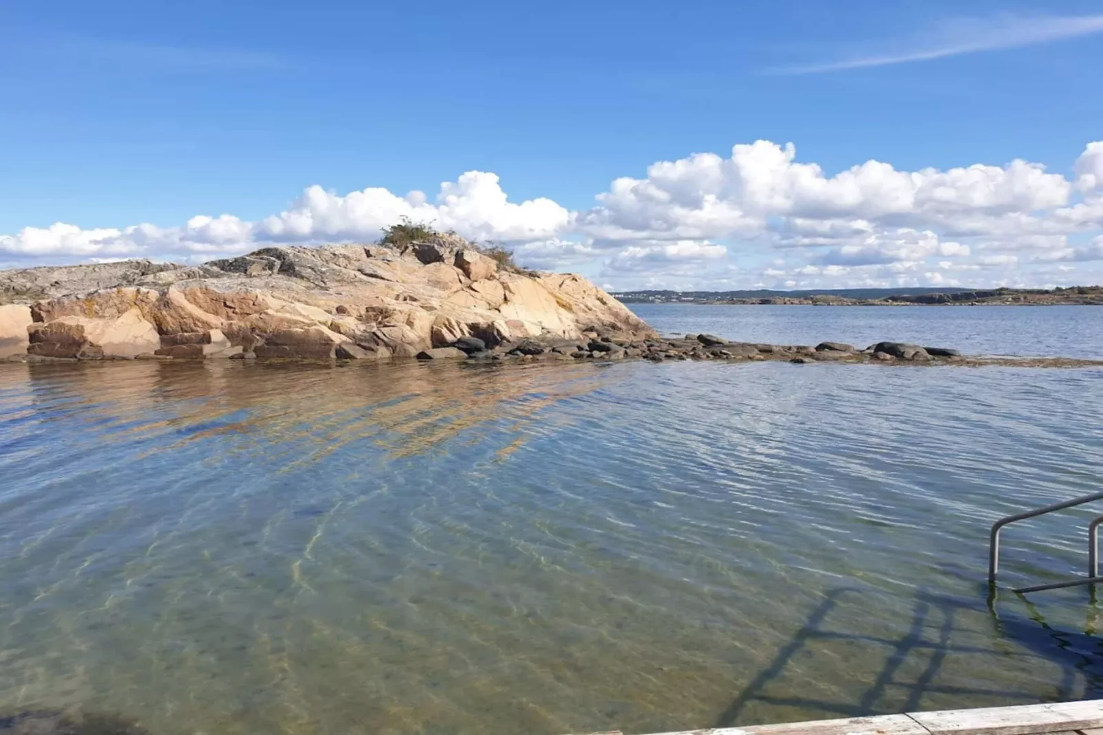 Magical Seaside Retreat on Tjorn-By Traum-Water view