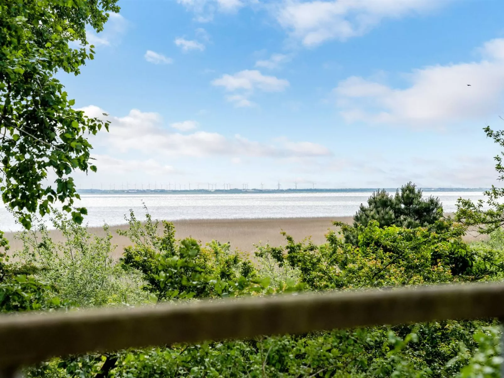 "Styrkar" - 4km from the sea-Dehors