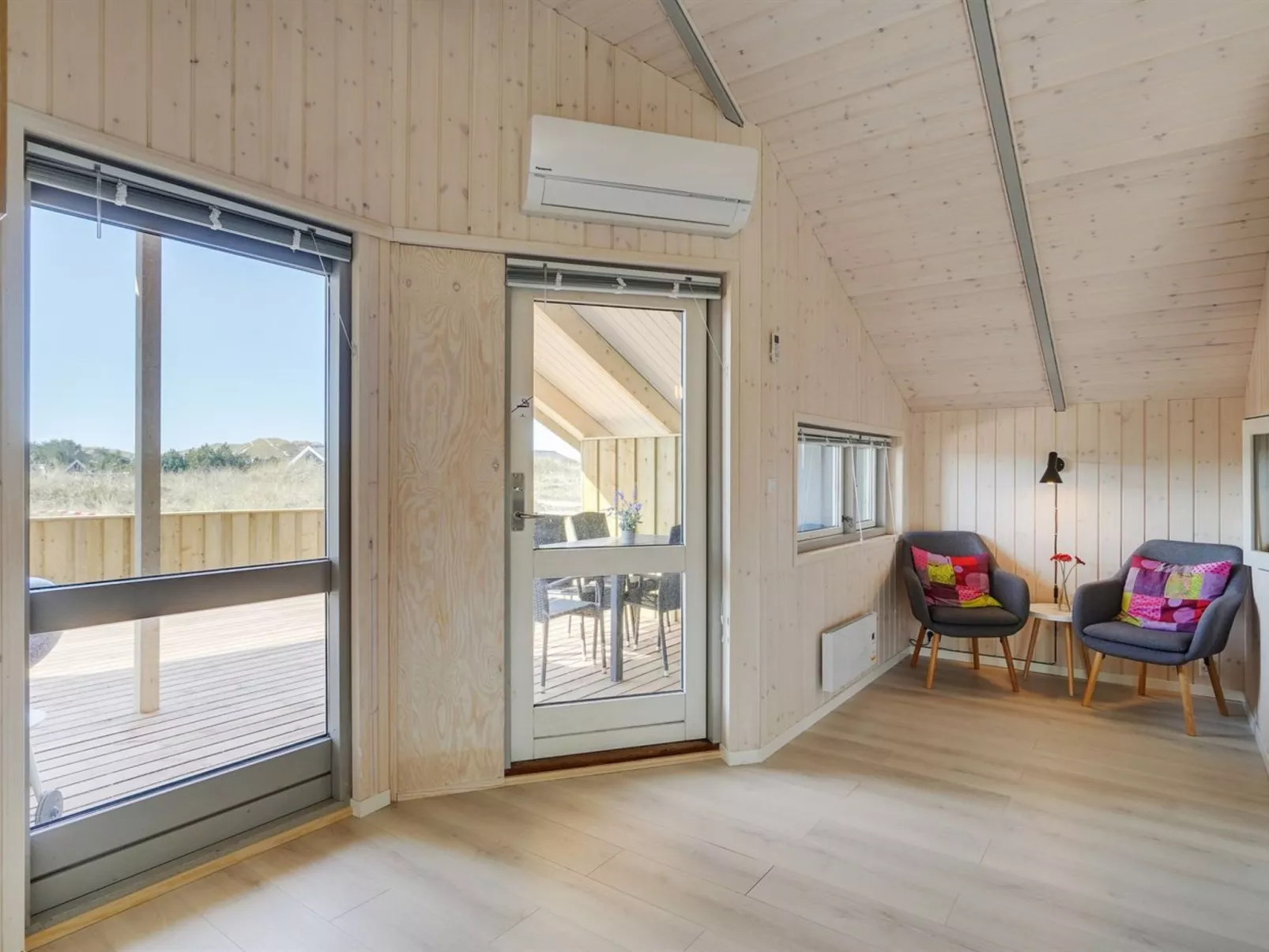 "Estella" - 500m to the fjord-Dedans