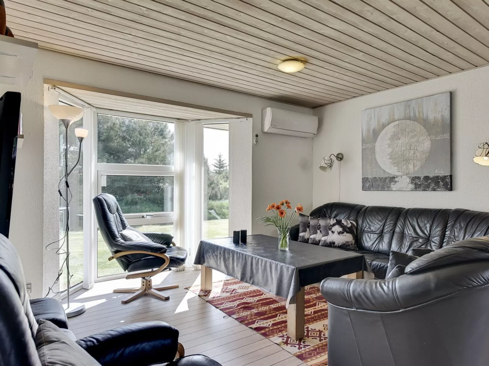 "Ameline" - 500m to the fjord-Drinnen