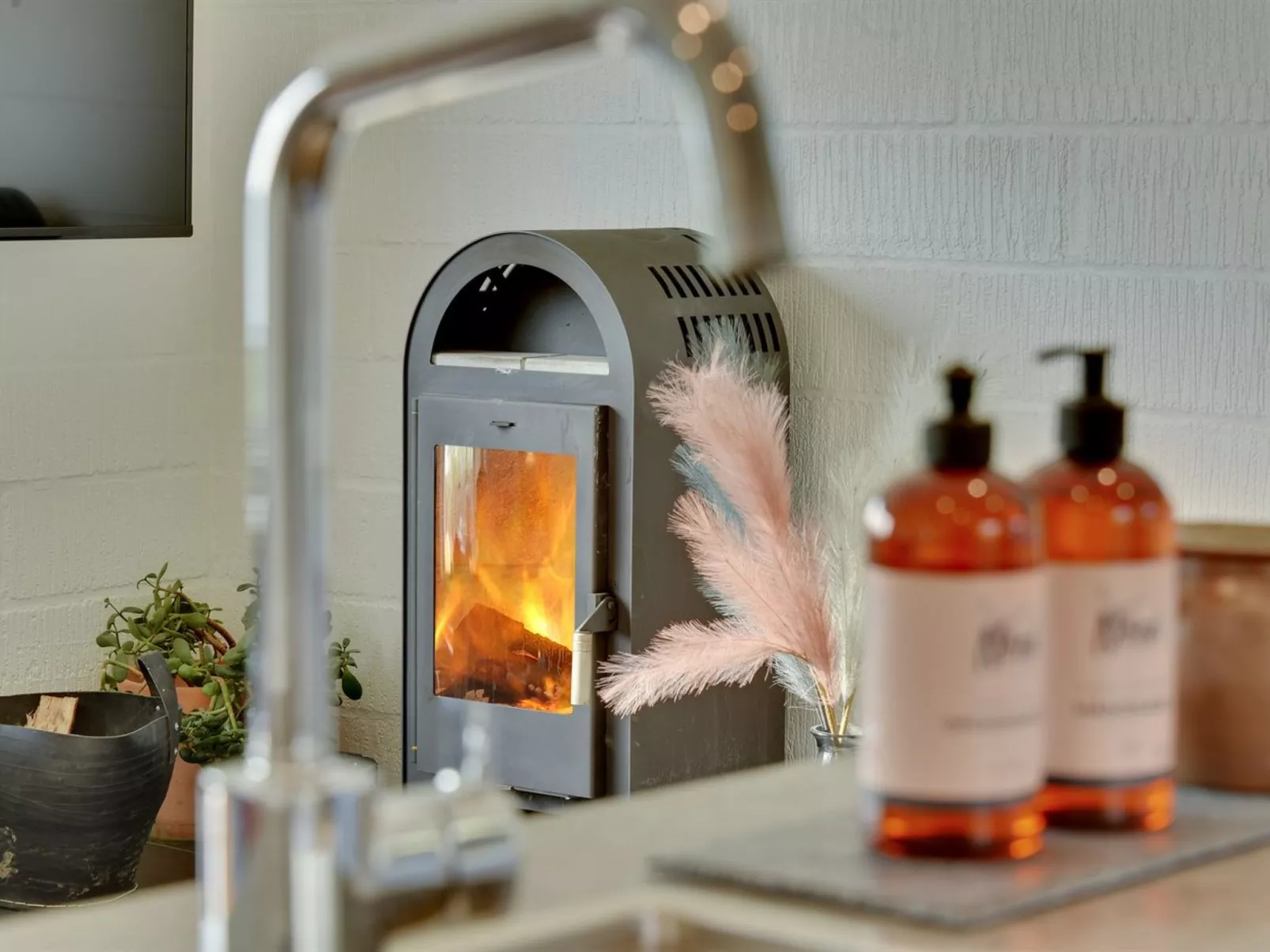 "Karli" - 330m to the fjord-Inside