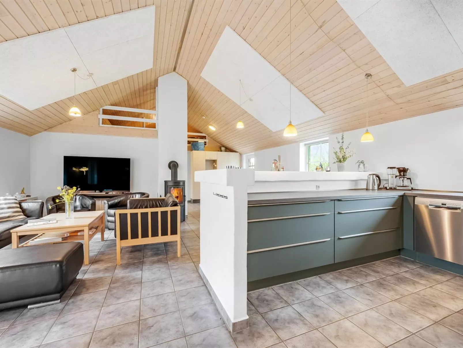 "Benthe" -  from the sea-Inside