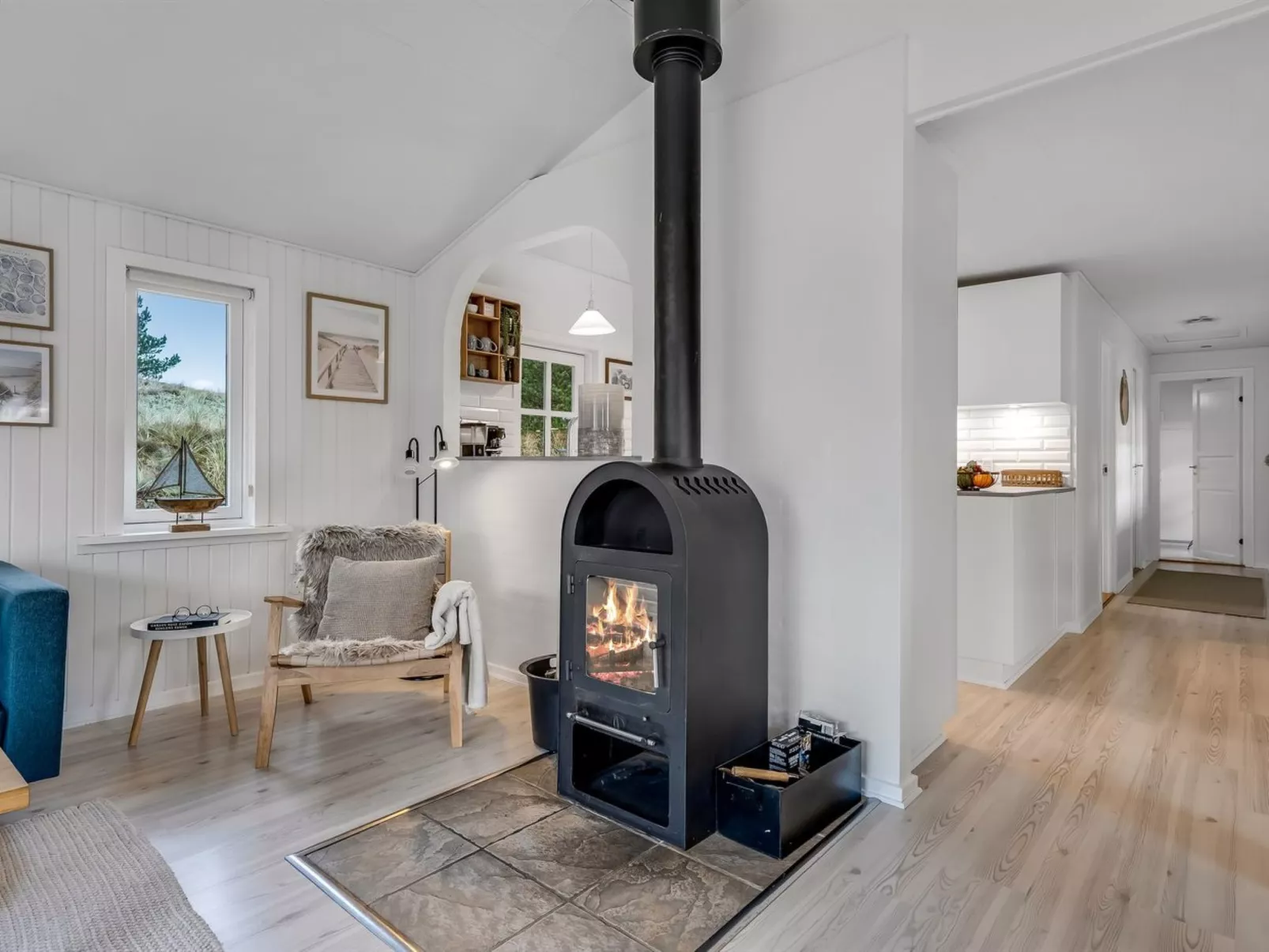 "Aila" - 1.4km from the sea-Drinnen