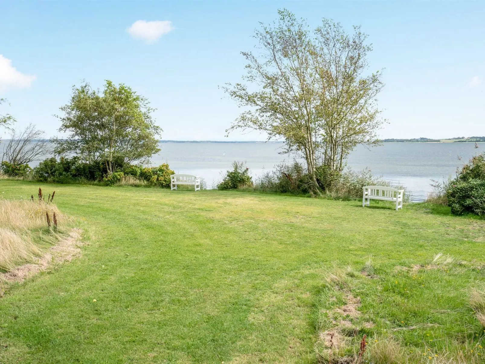 "Rina" - 30m to the fjord-Outside