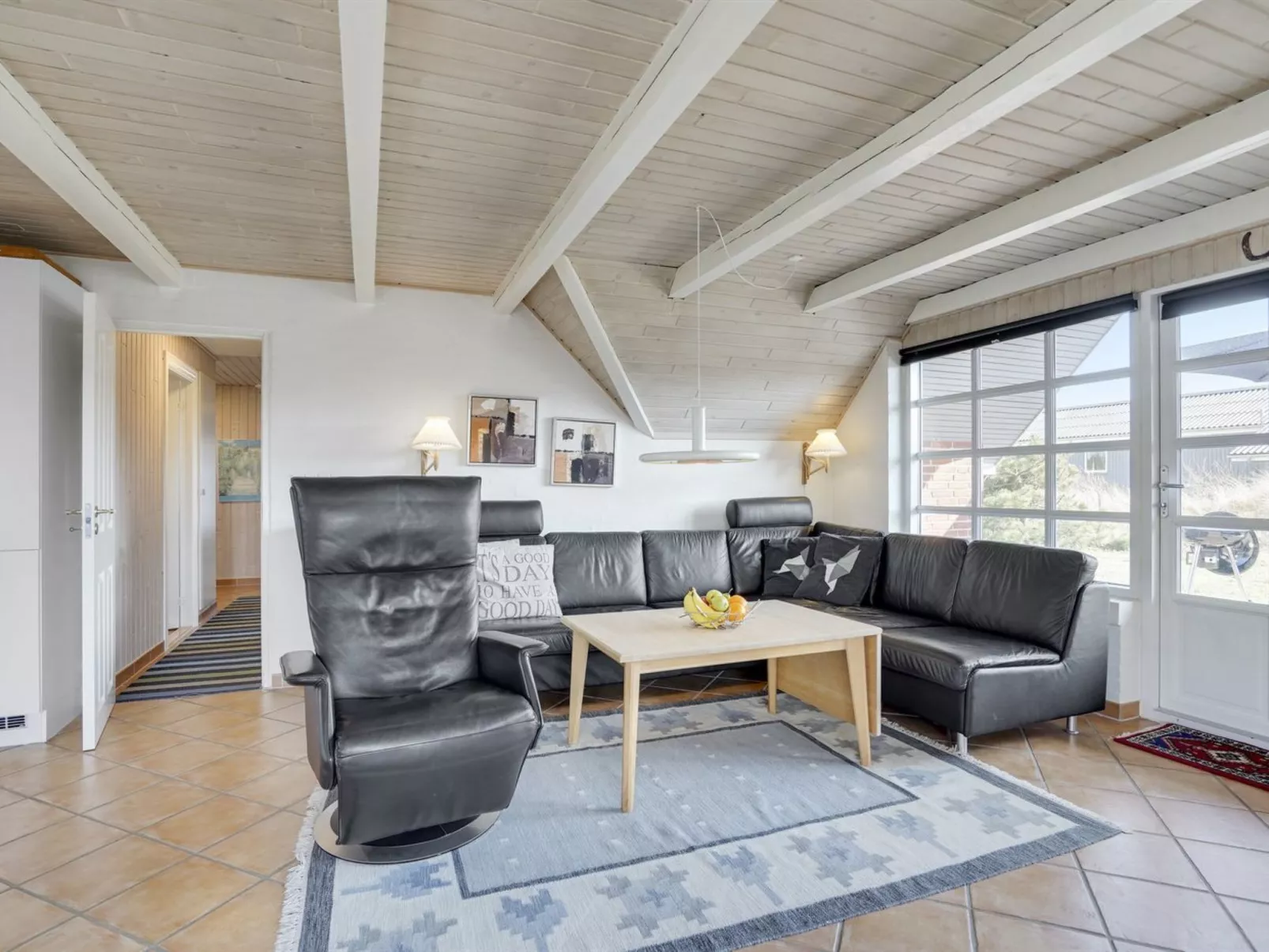 "Lavina" - 950m from the sea-Inside