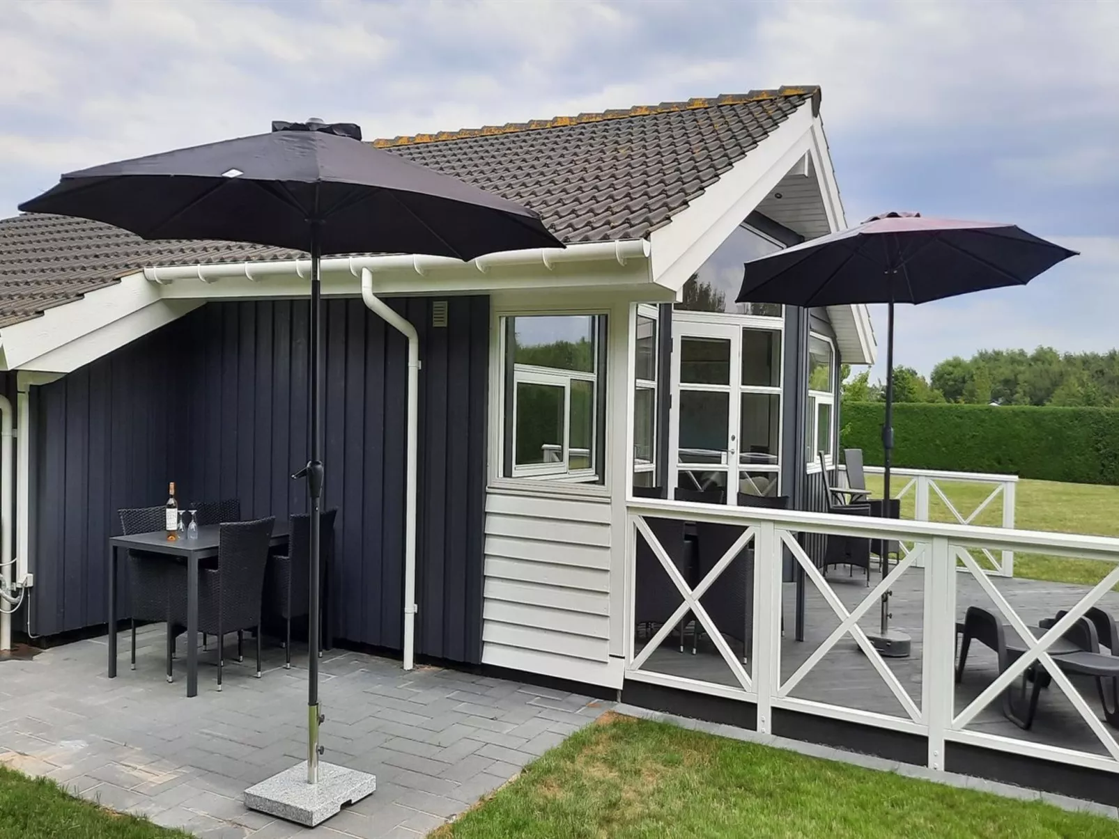 "Gustava" - 700m from the sea-Outside