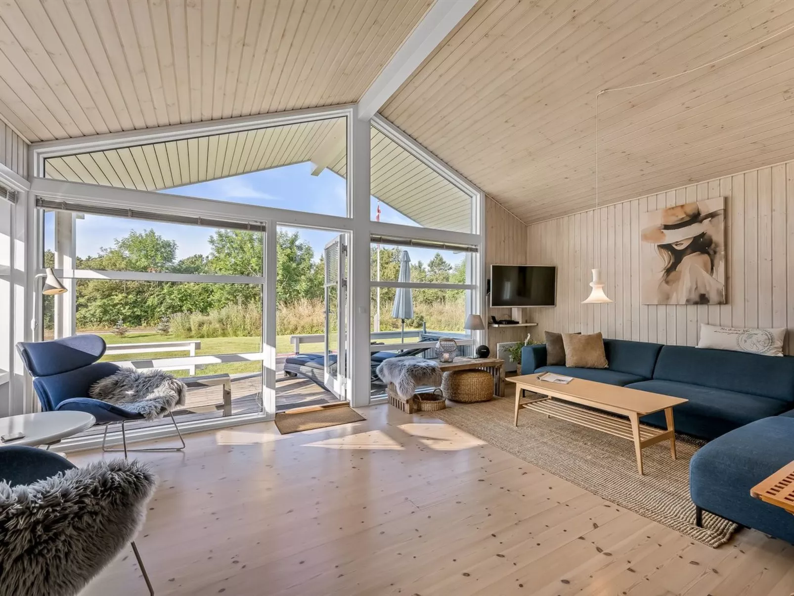 "Sviðandi" - 1.5km from the sea-Drinnen