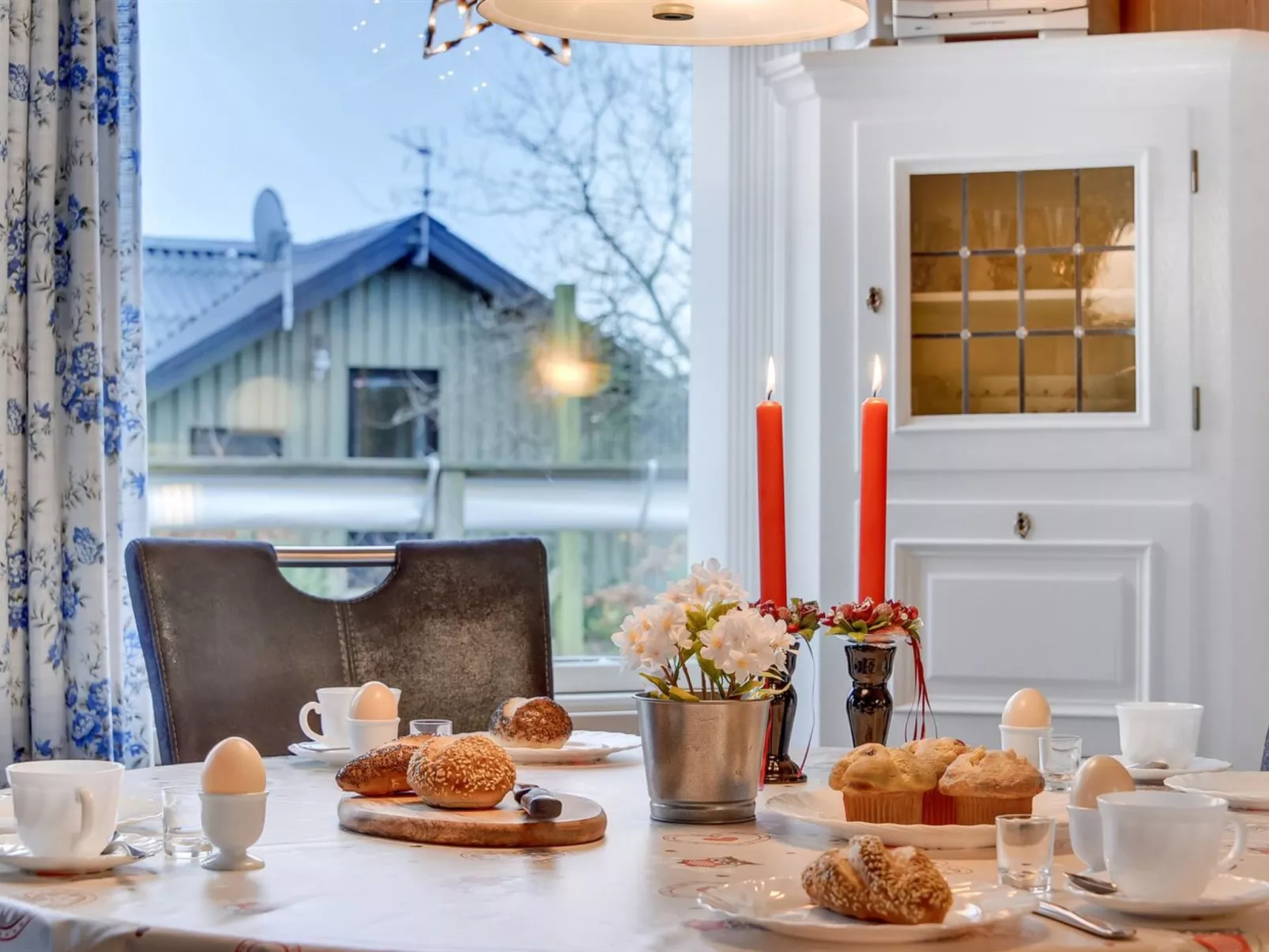 "Hannah" - 300m to the fjord-Inside