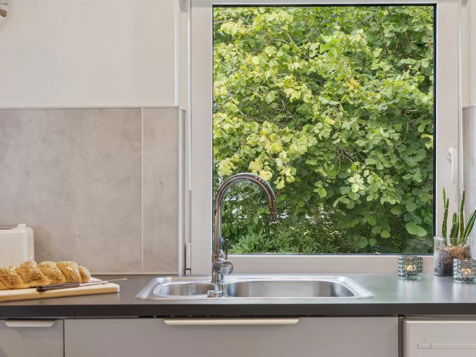 "Merit" - 800m from the sea-Drinnen