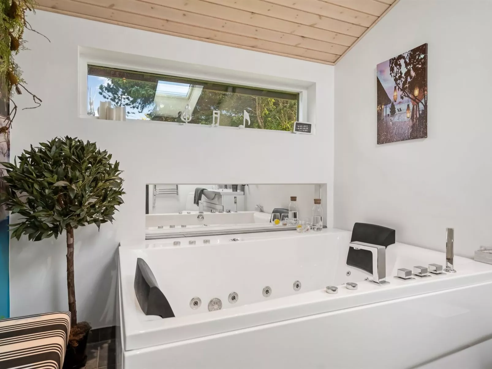 "Ulli" - 1.6km from the sea-Dedans