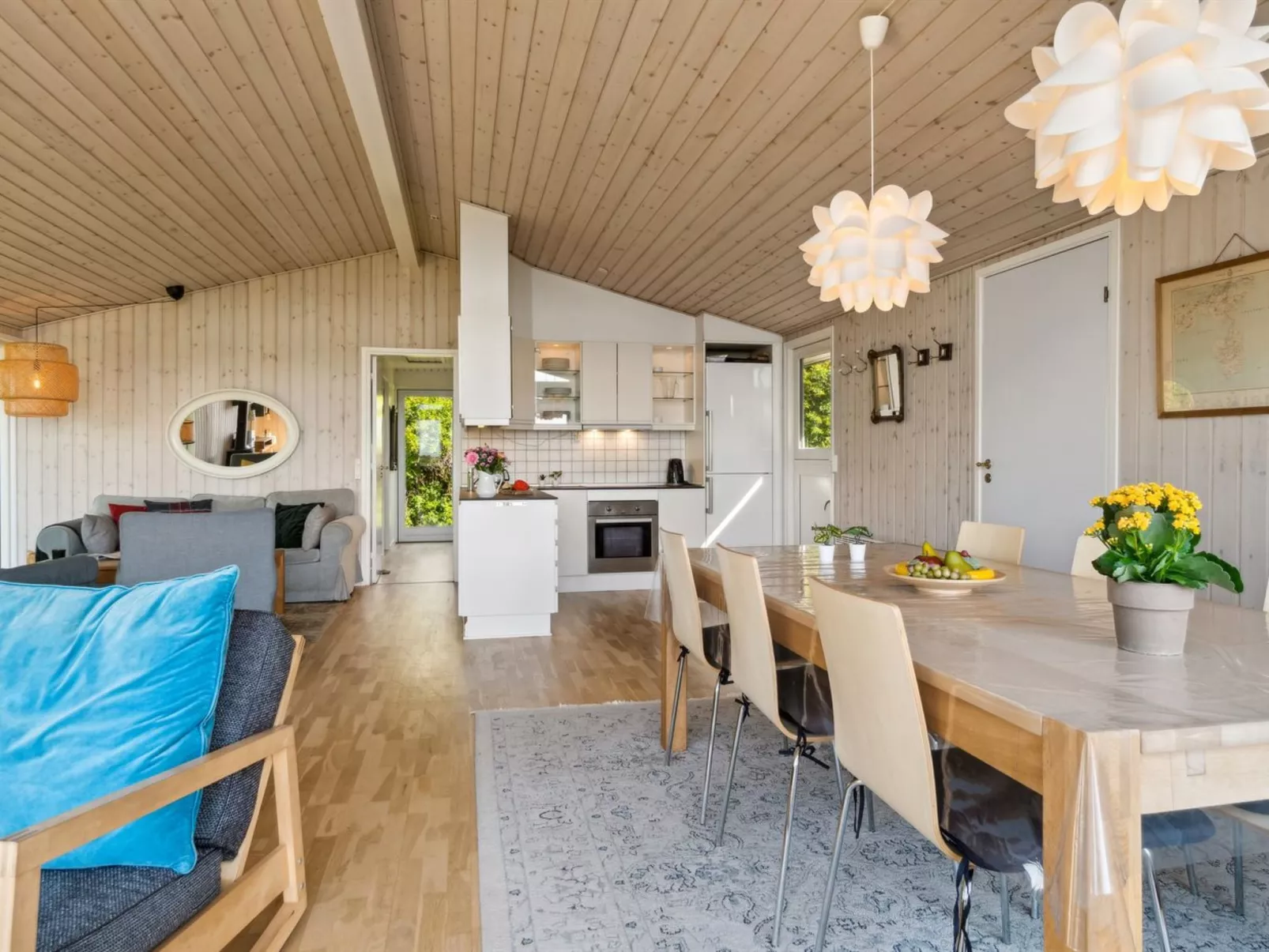 "Stygg" - 400m from the sea-Inside