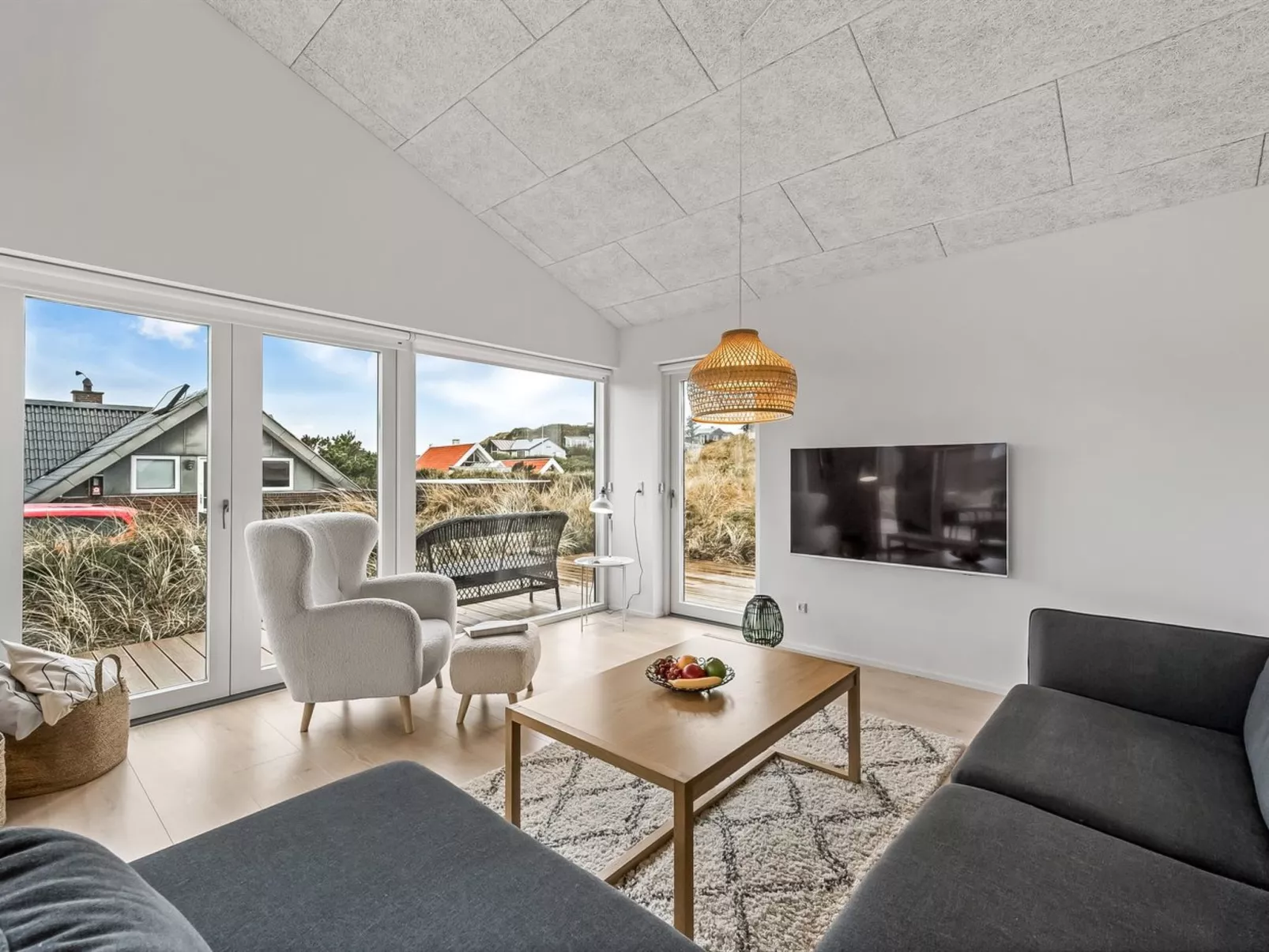 "Chenoa" - 350m from the sea-Dedans