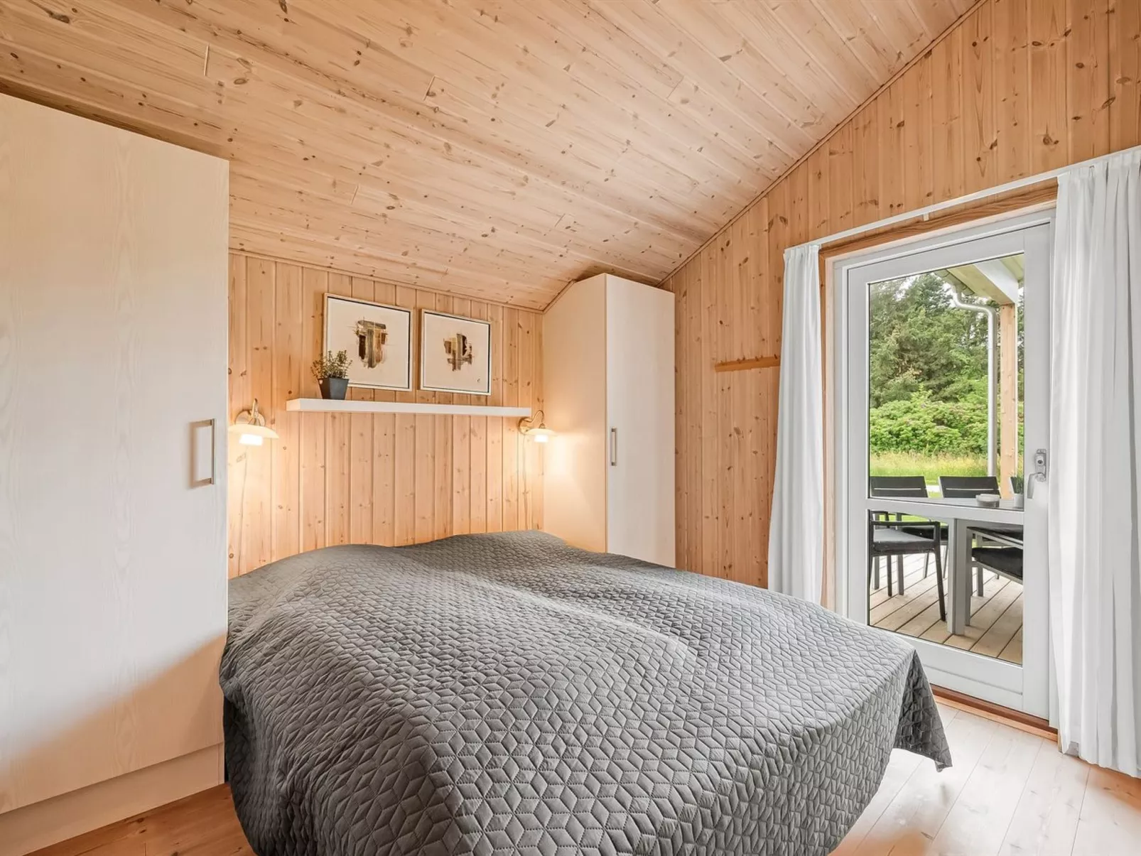 "Aurelie" -  from the sea-Inside