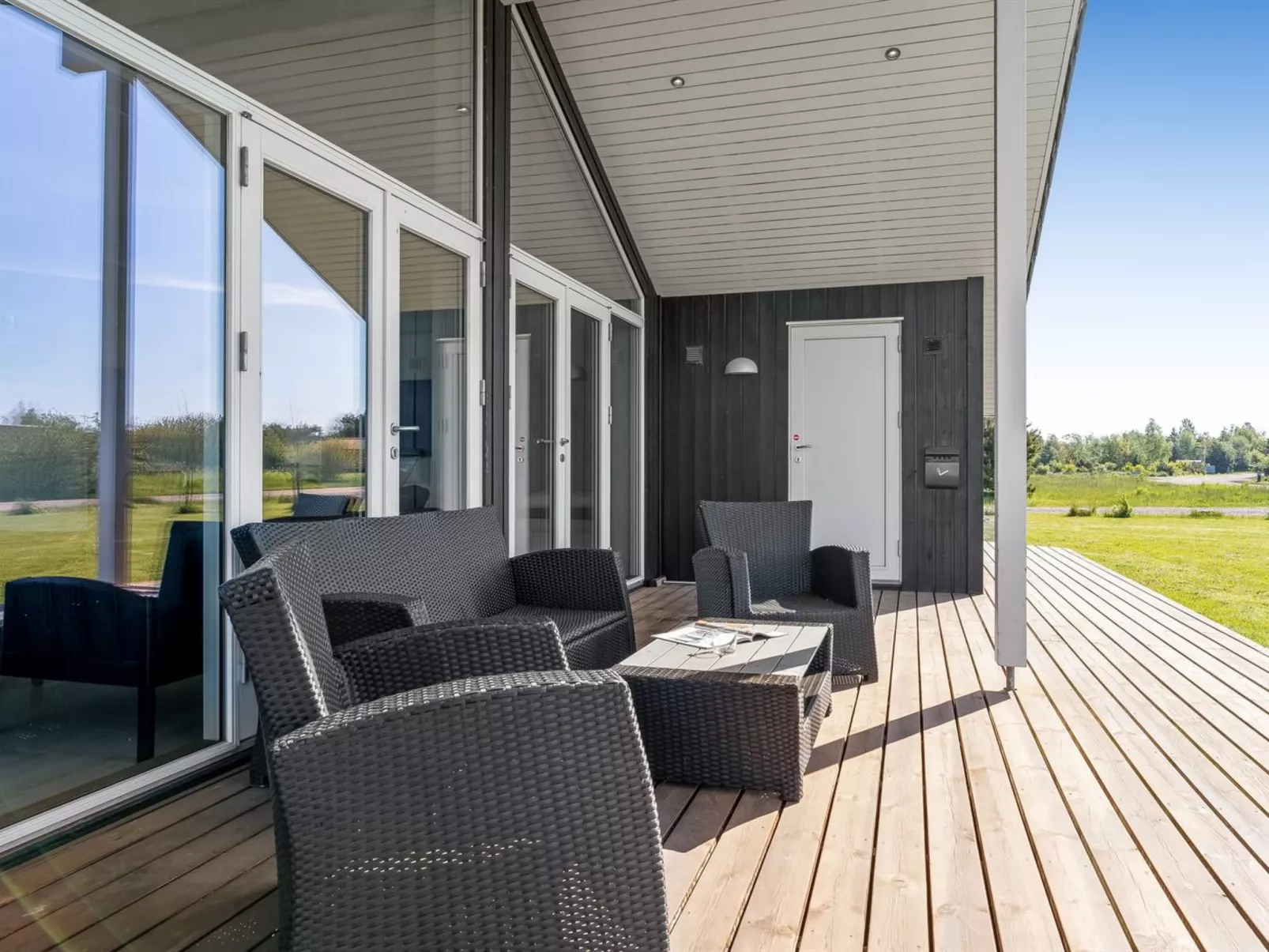 "Kiersten" - 800m from the sea-Outside