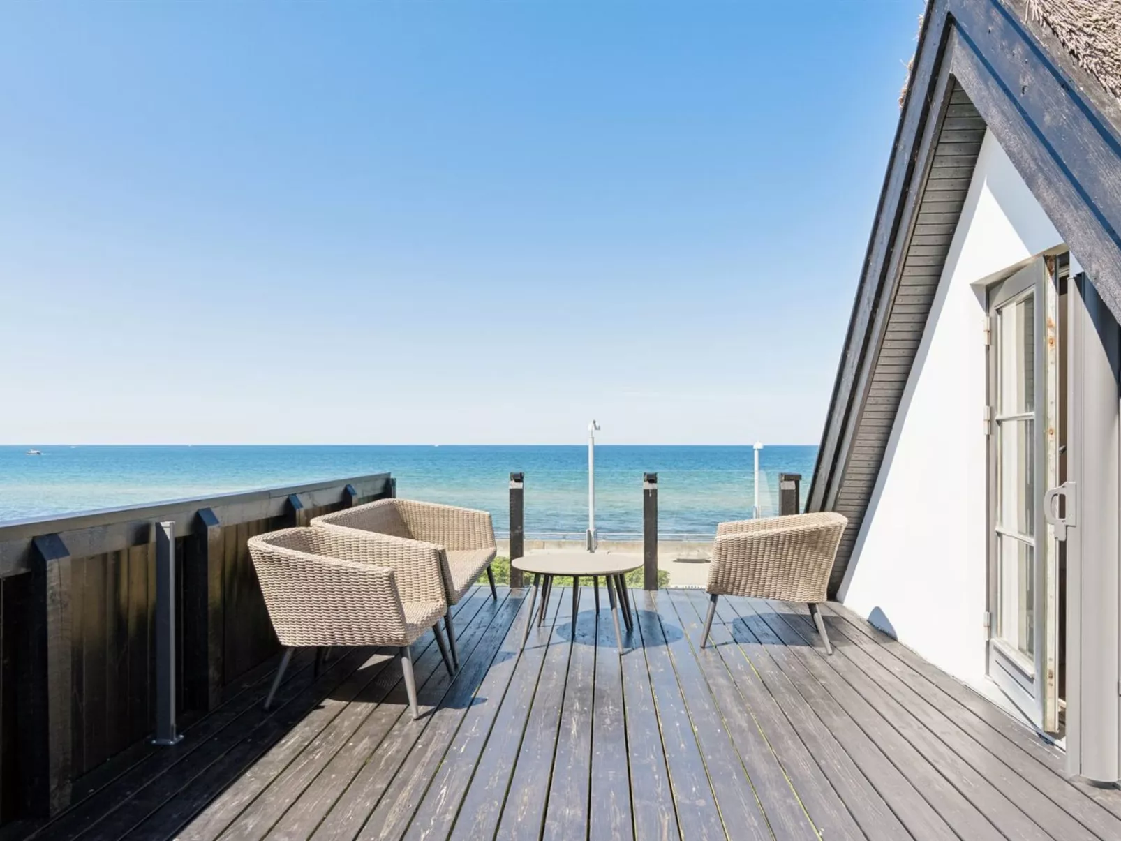 "Susan" - 20m from the sea-Draußen