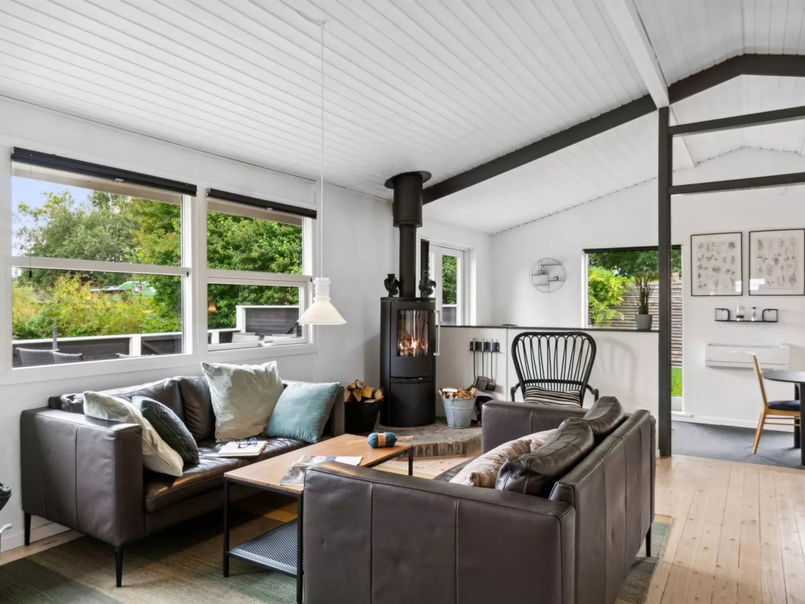 "Franke" - 2.1km to the fjord-Drinnen